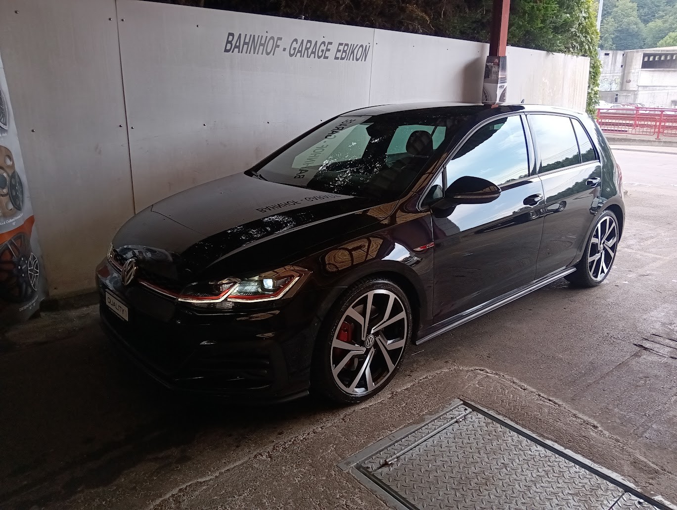 VW Golf 2.0 TSI GTI Performance-image-4