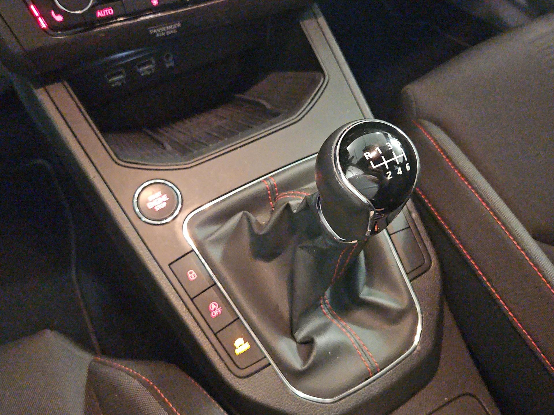 SEAT Arona 1.5 TSI Evo FR-image-21
