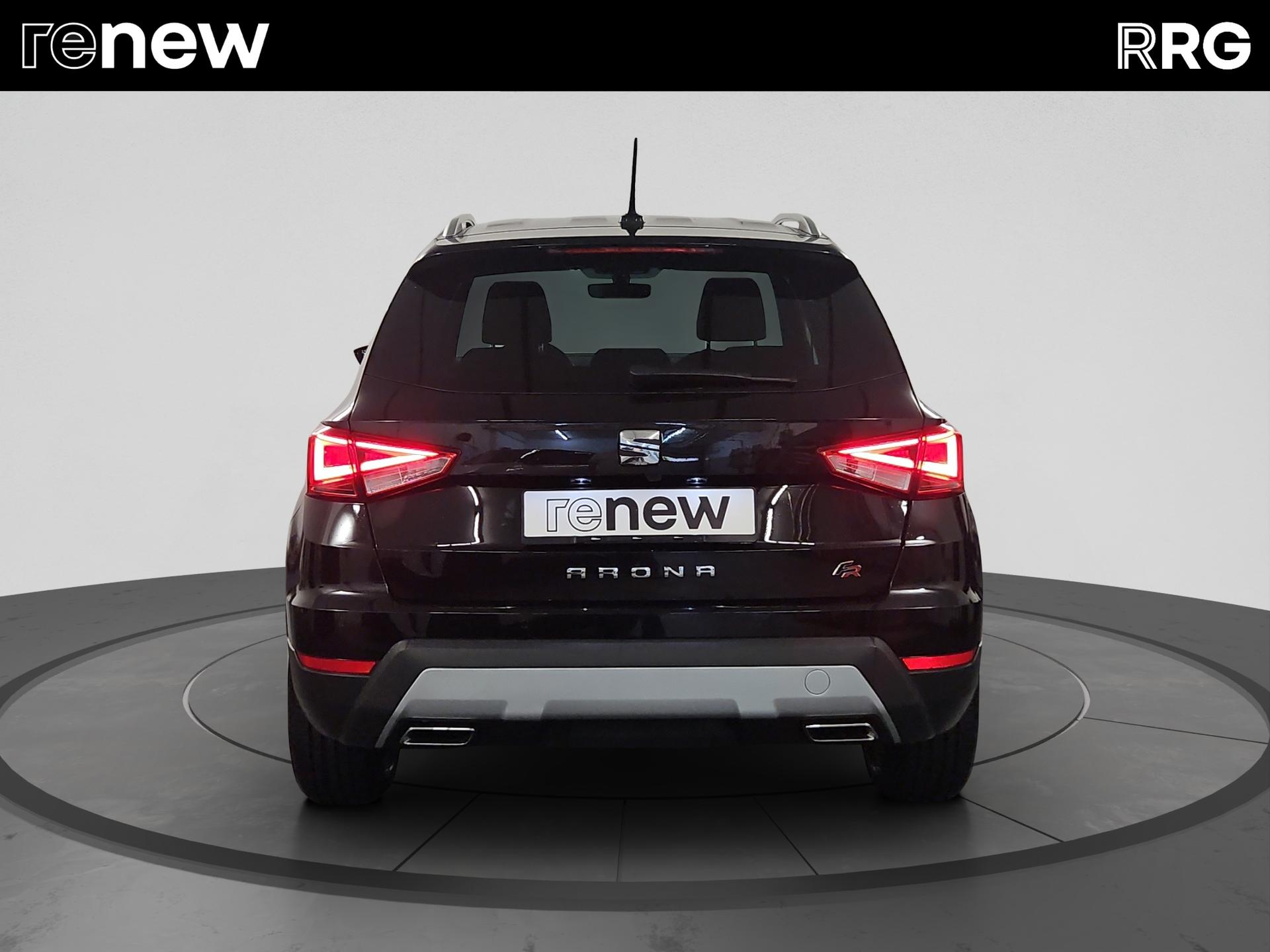 SEAT Arona 1.5 TSI Evo FR-showroom-element-3