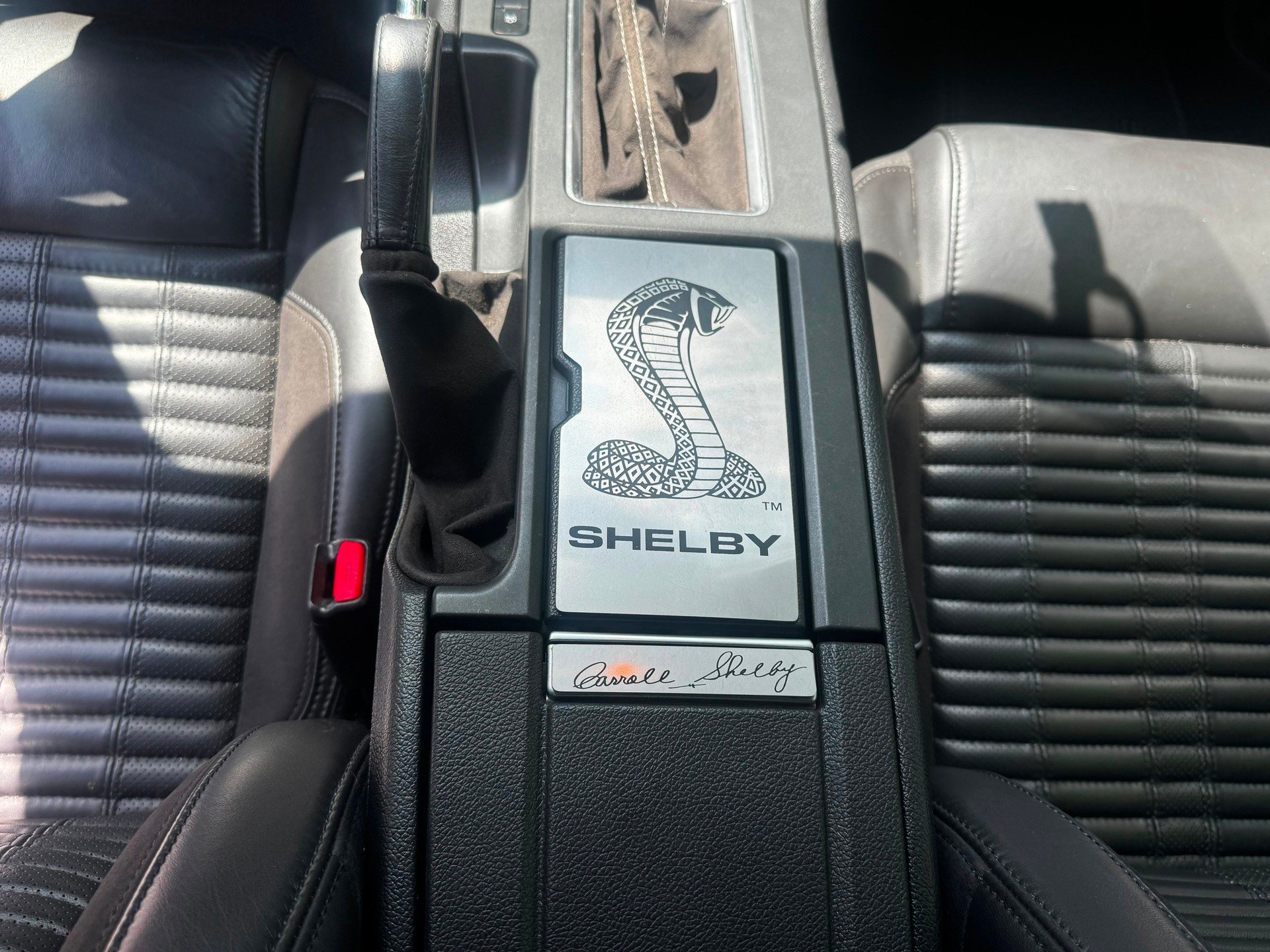 FORD Mustang Shelby GT500 Cabrio-image-10