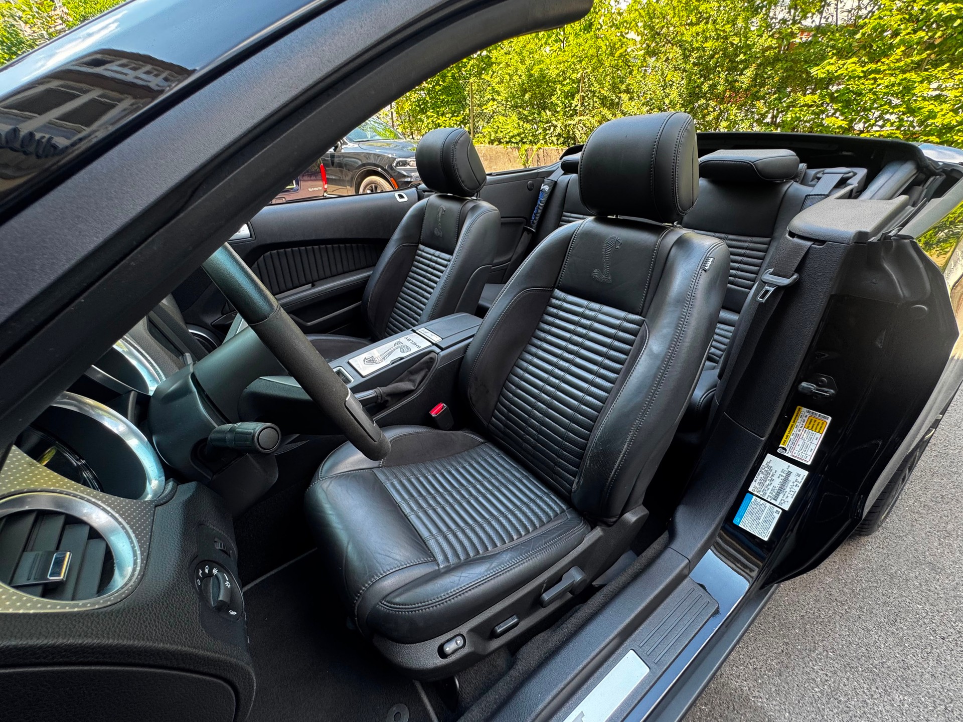FORD Mustang Shelby GT500 Cabrio-image-8