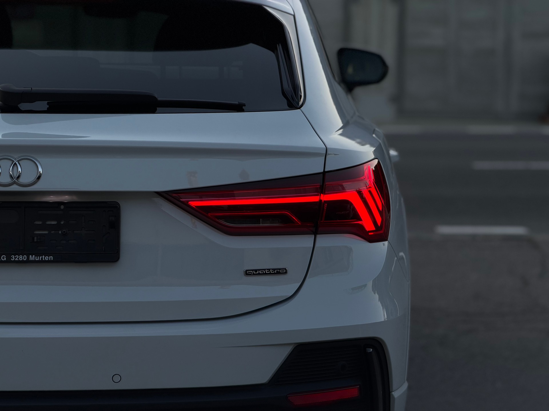 AUDI Q3 Sportback 35 TDI S line Attraction quattro S-tronic-image-8