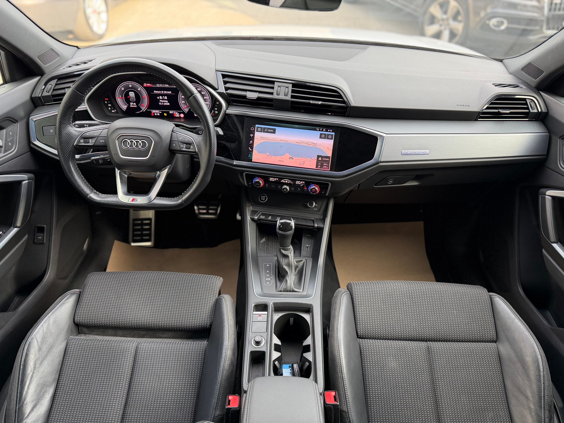 AUDI Q3 Sportback 35 TDI S line Attraction quattro S-tronic-image-12