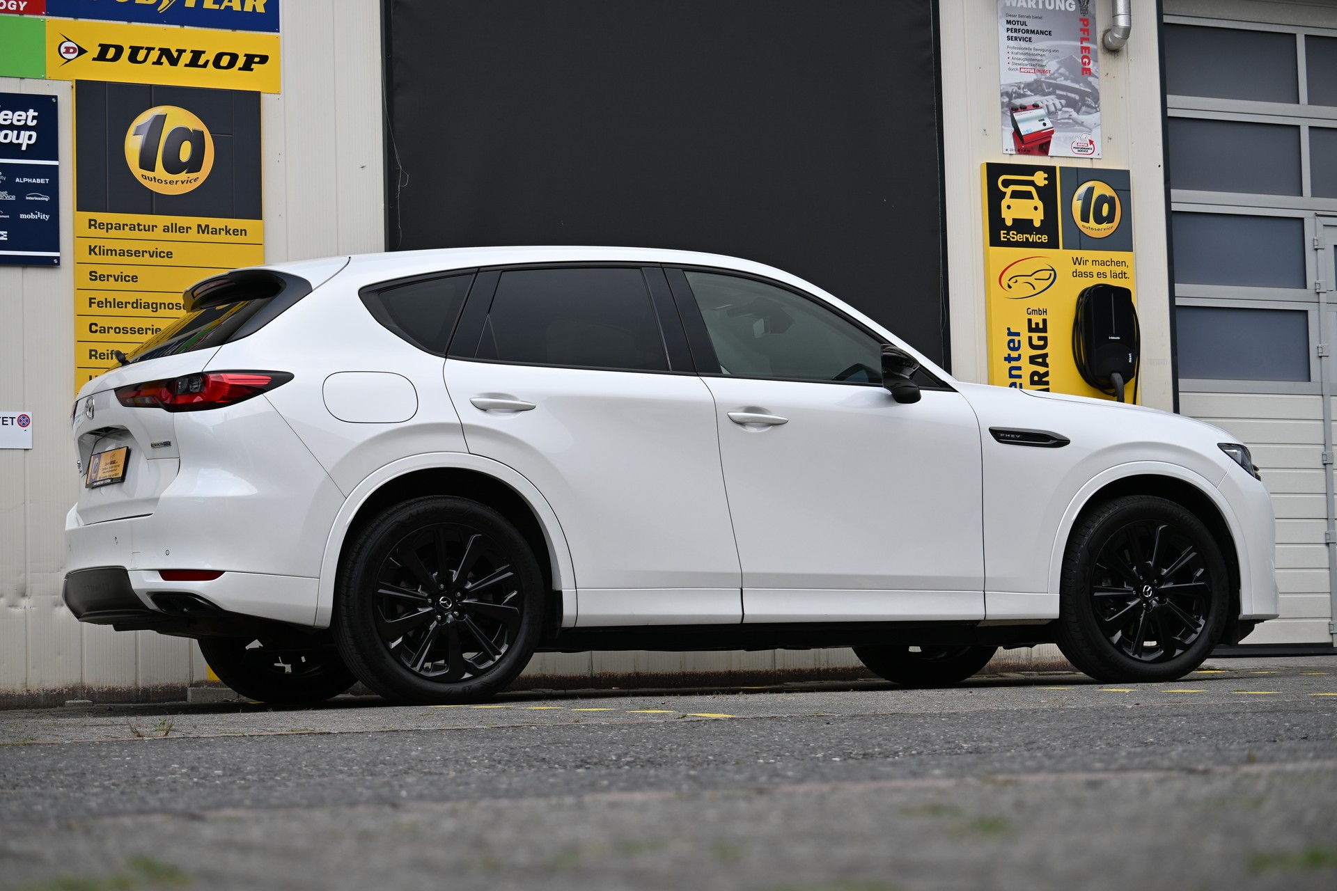 MAZDA CX-60 e-Skyactiv PHEV 327 AWD Homura-image-17
