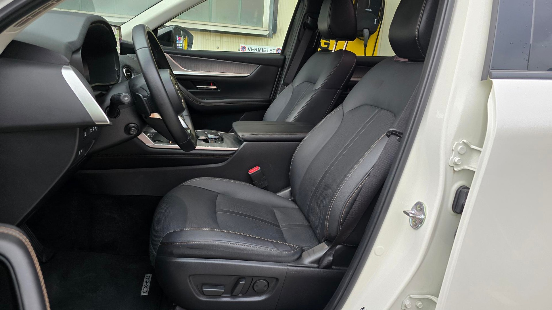 MAZDA CX-60 e-Skyactiv PHEV 327 AWD Homura-image-30