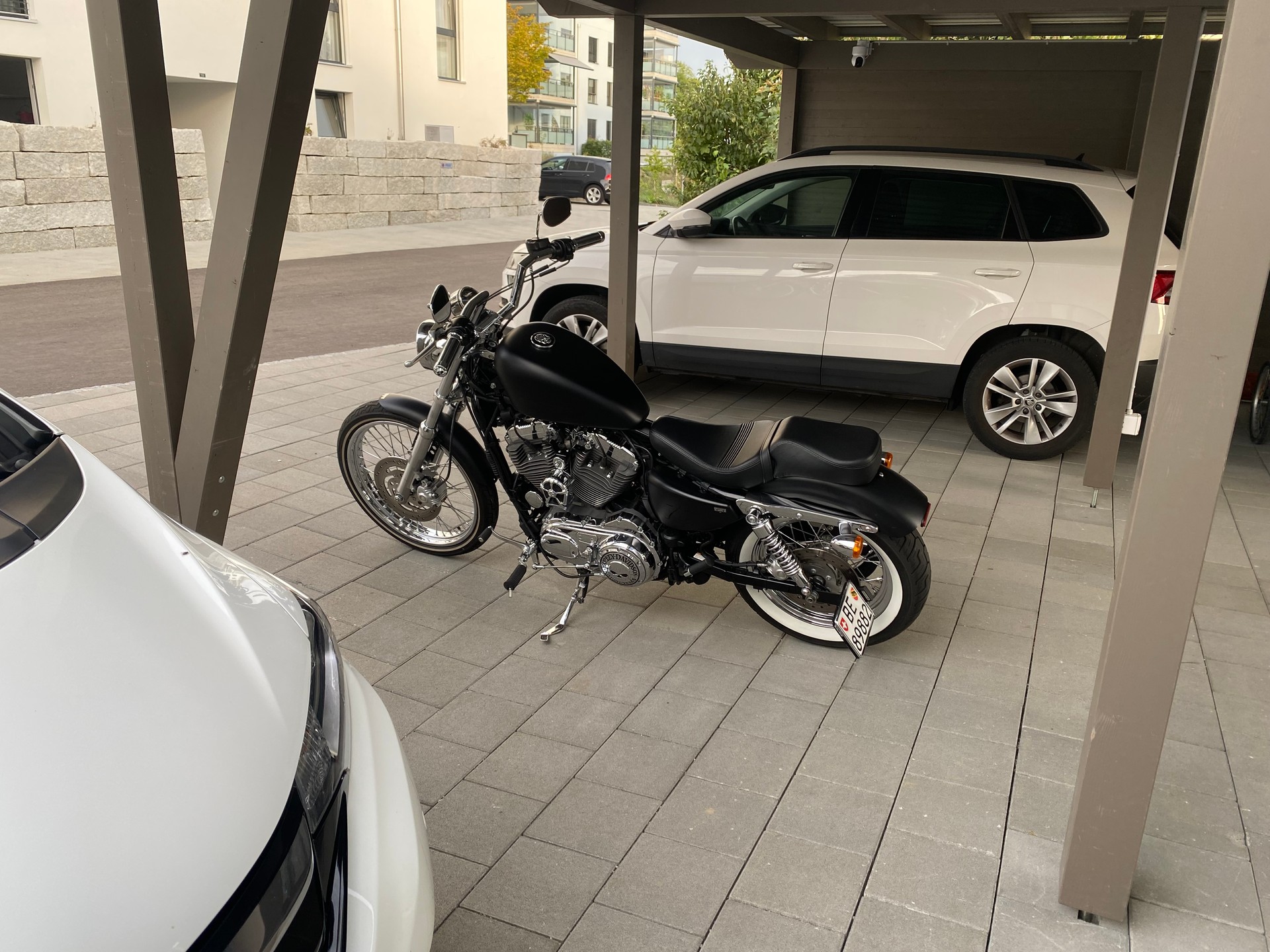 HARLEY-DAVIDSON XL 1200 V Seventy Two-image-3