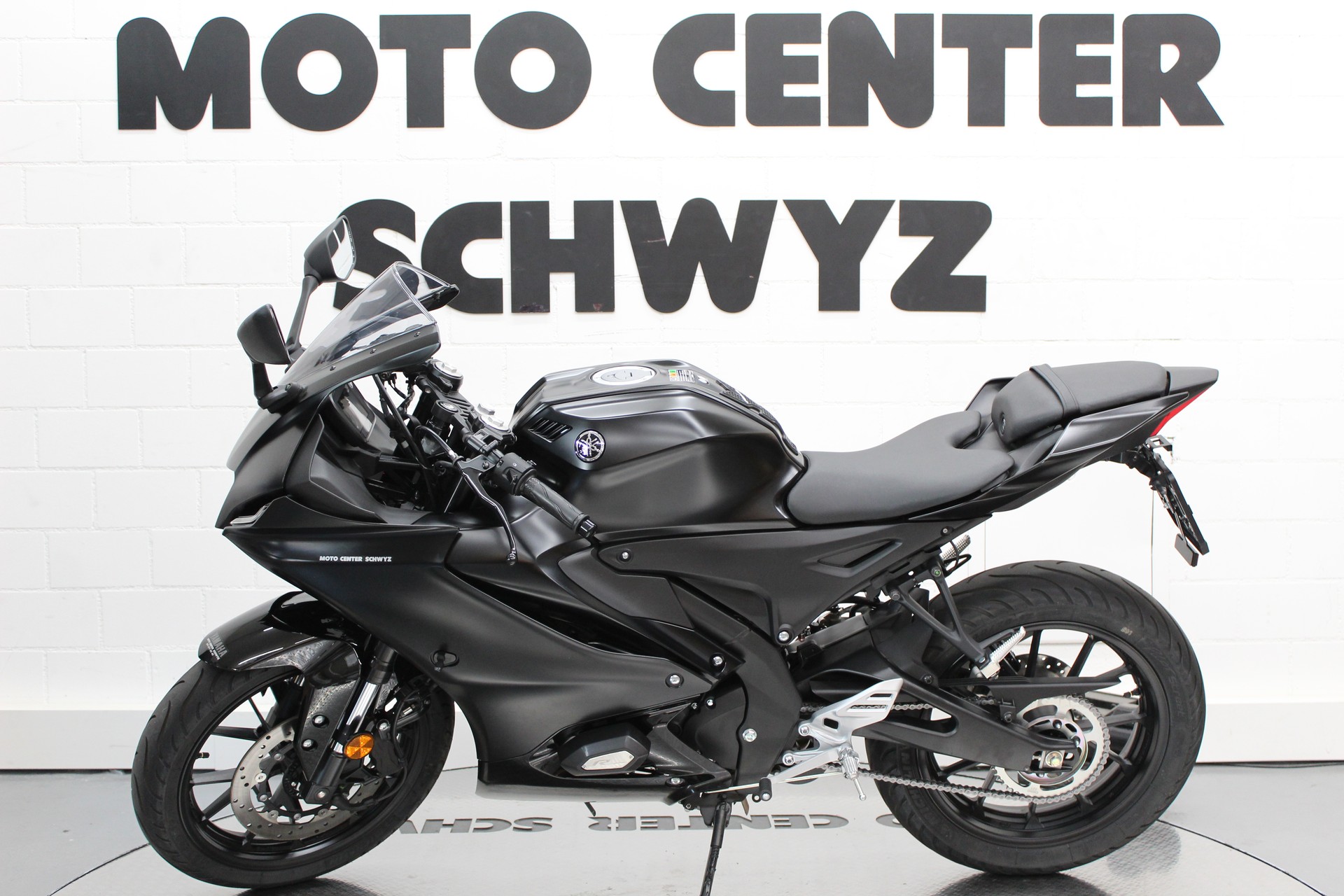 YAMAHA YZF-R 125 ABS-image-3