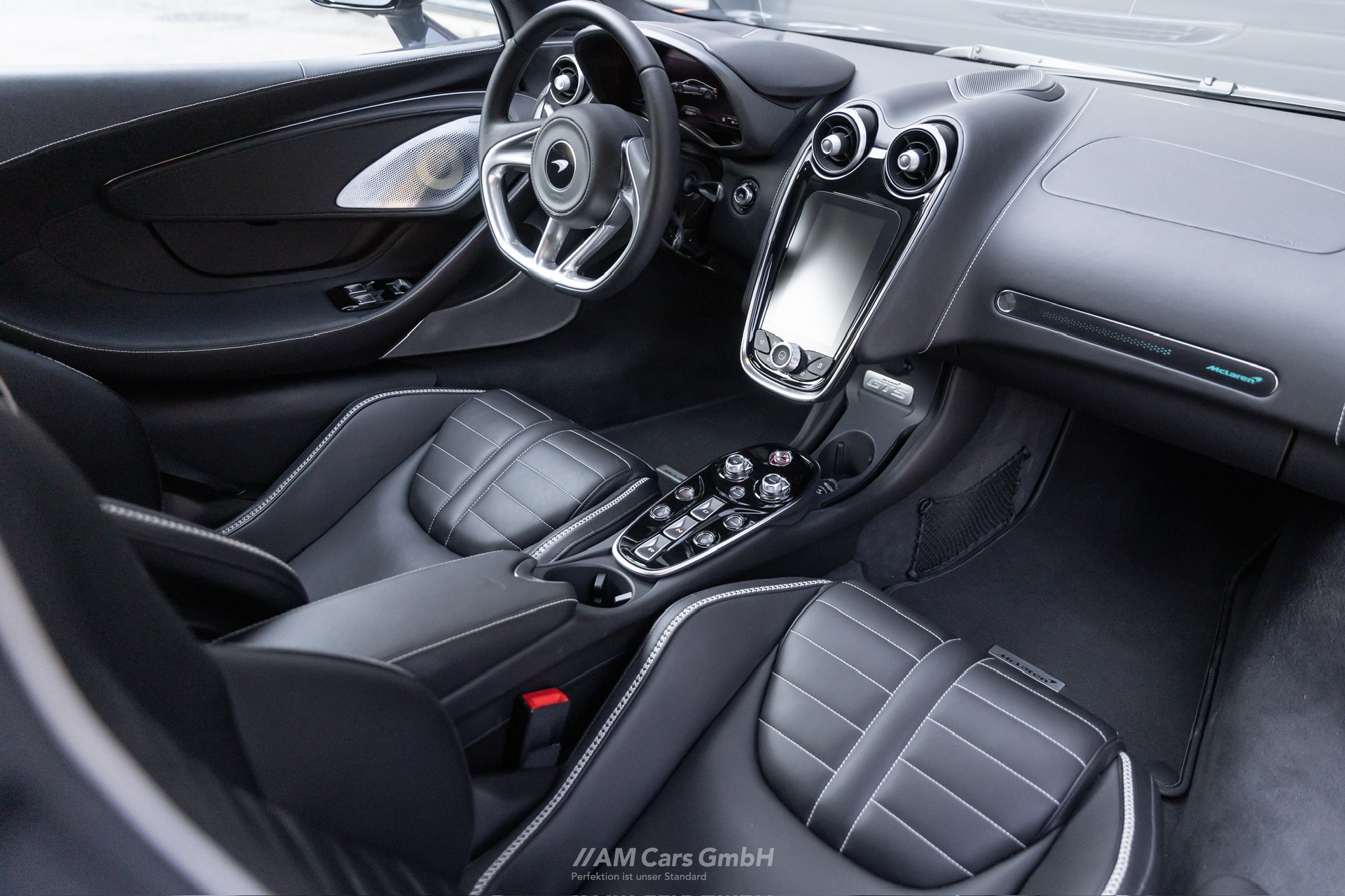 McLAREN GTS-image-14