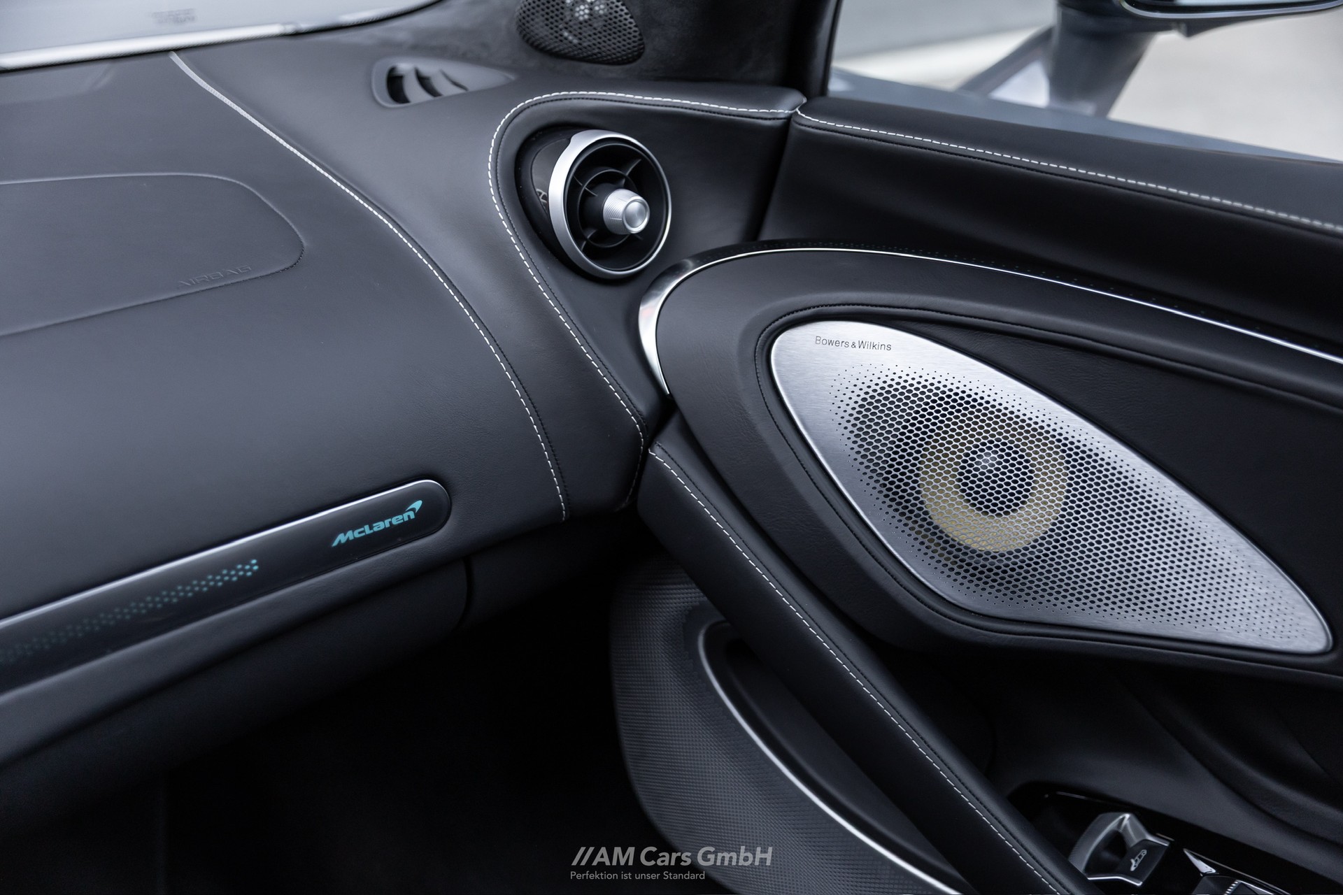 McLAREN GTS-image-11