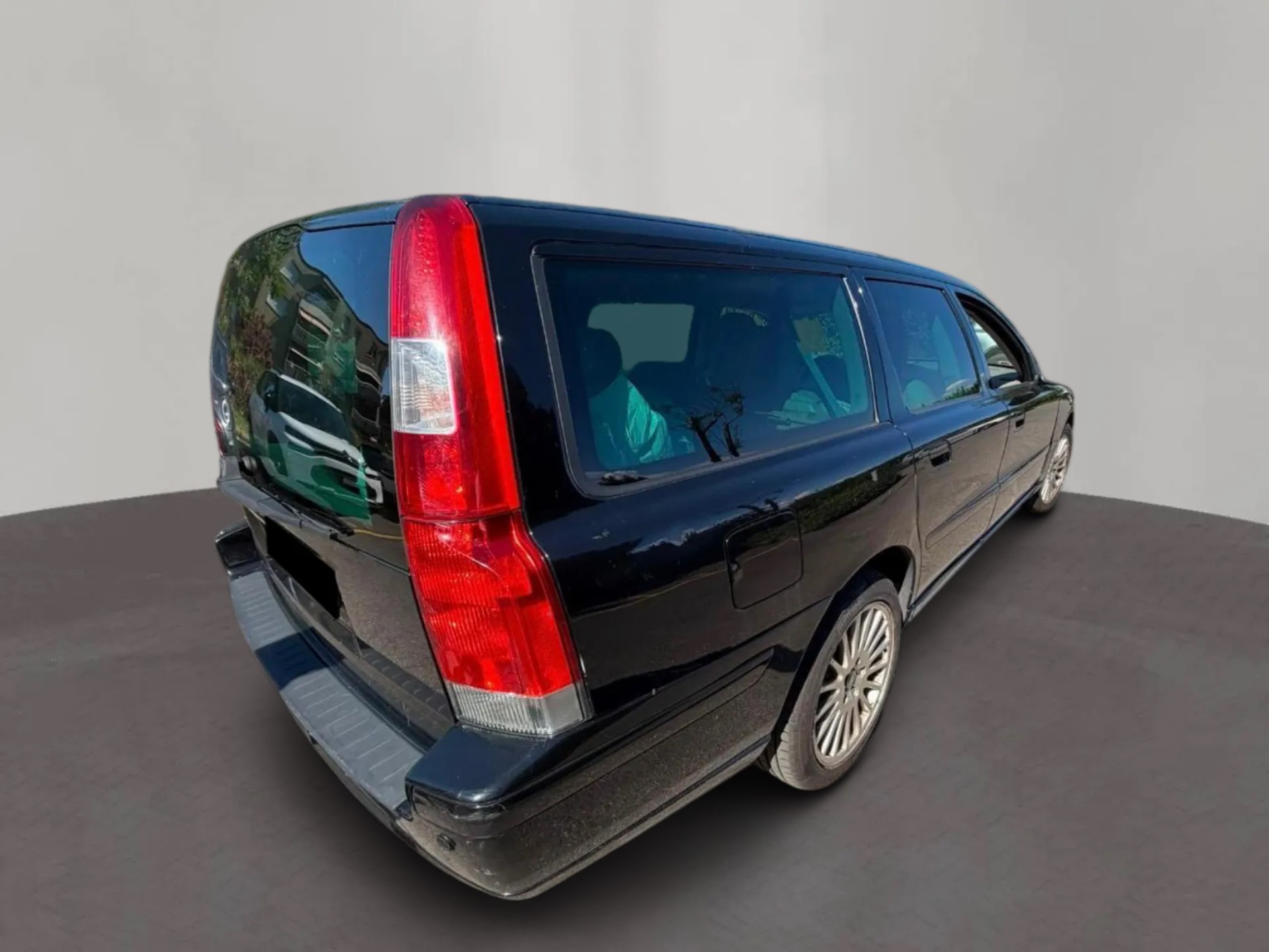 VOLVO VOLVO V70 D5 AWD AUTOMAT-showroom-element-2