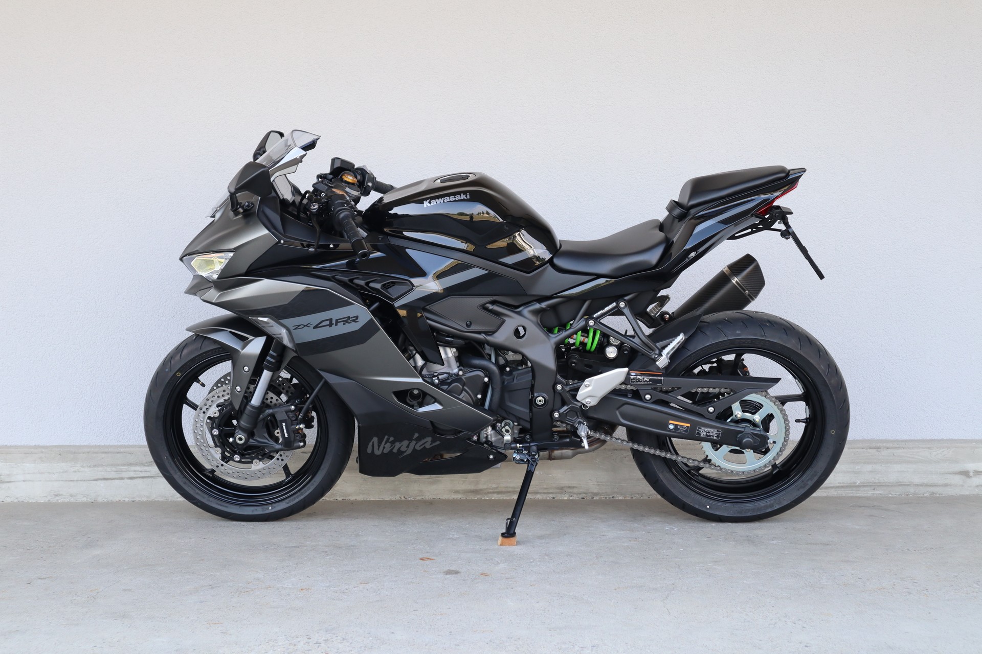 KAWASAKI Ninja ZX-4RR-image-3