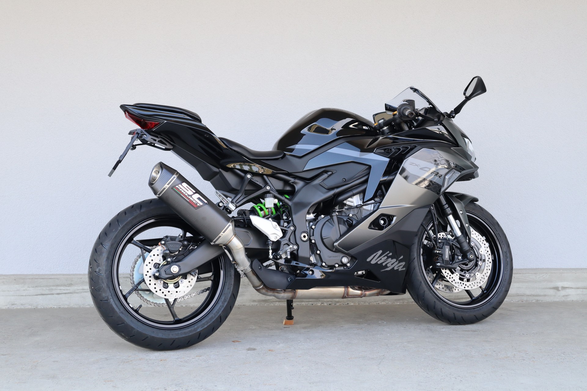 KAWASAKI Ninja ZX-4RR-image-2