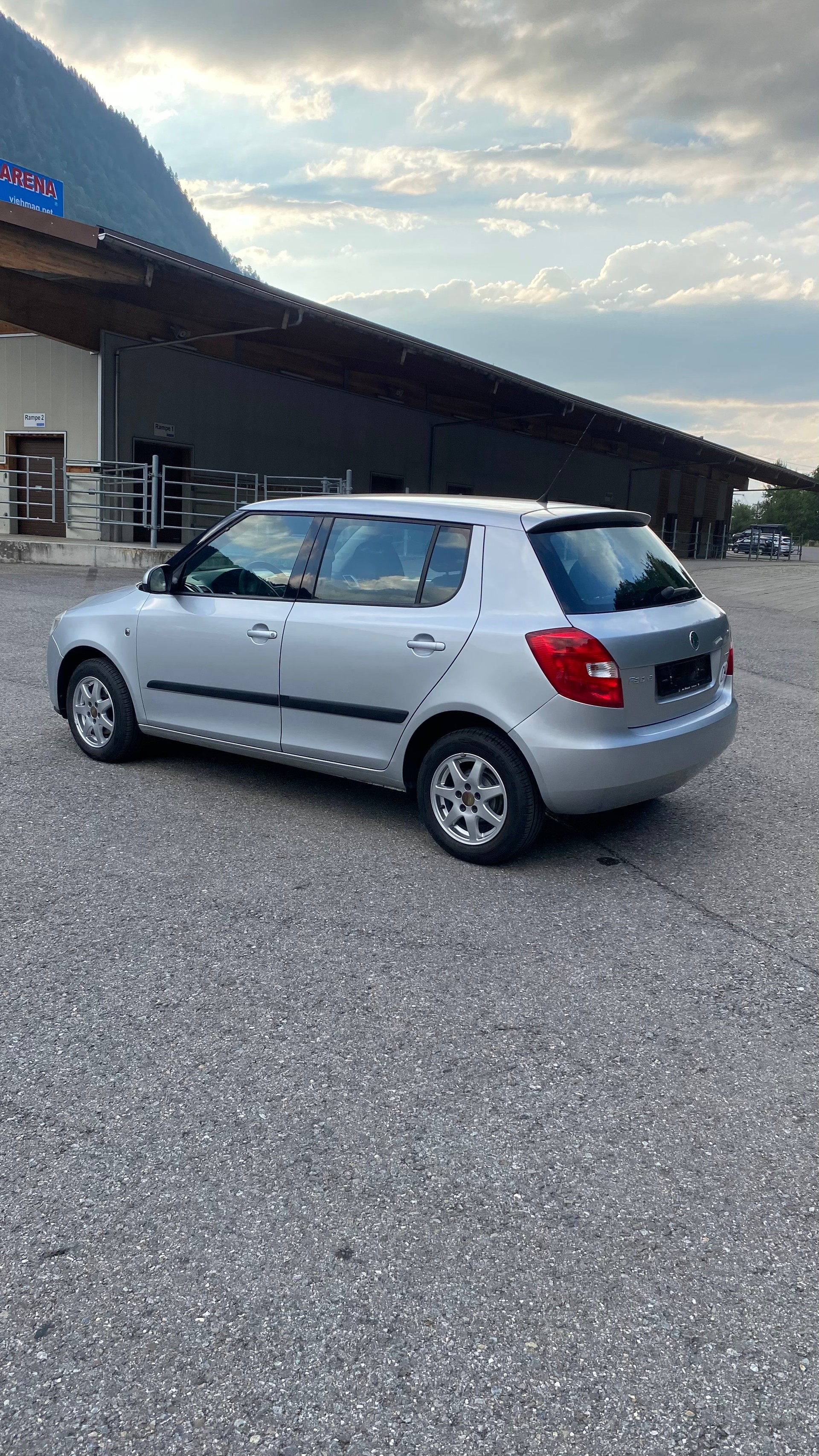 SKODA Fabia 1.2 Entry-image-4