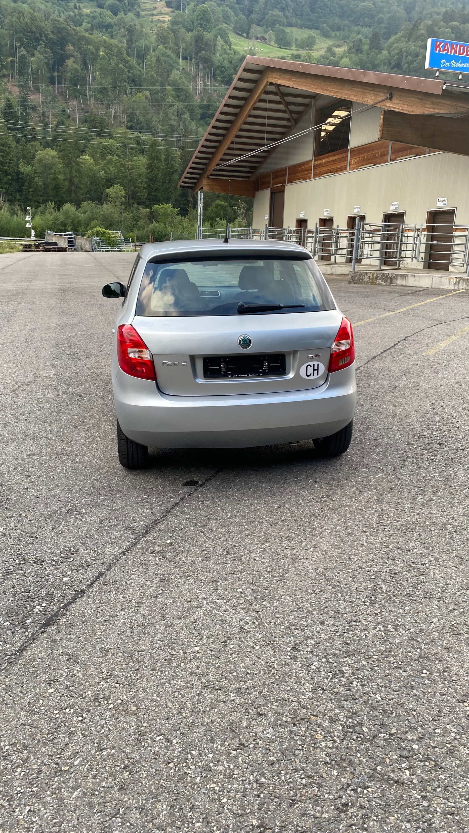 SKODA Fabia 1.2 Entry-image-3