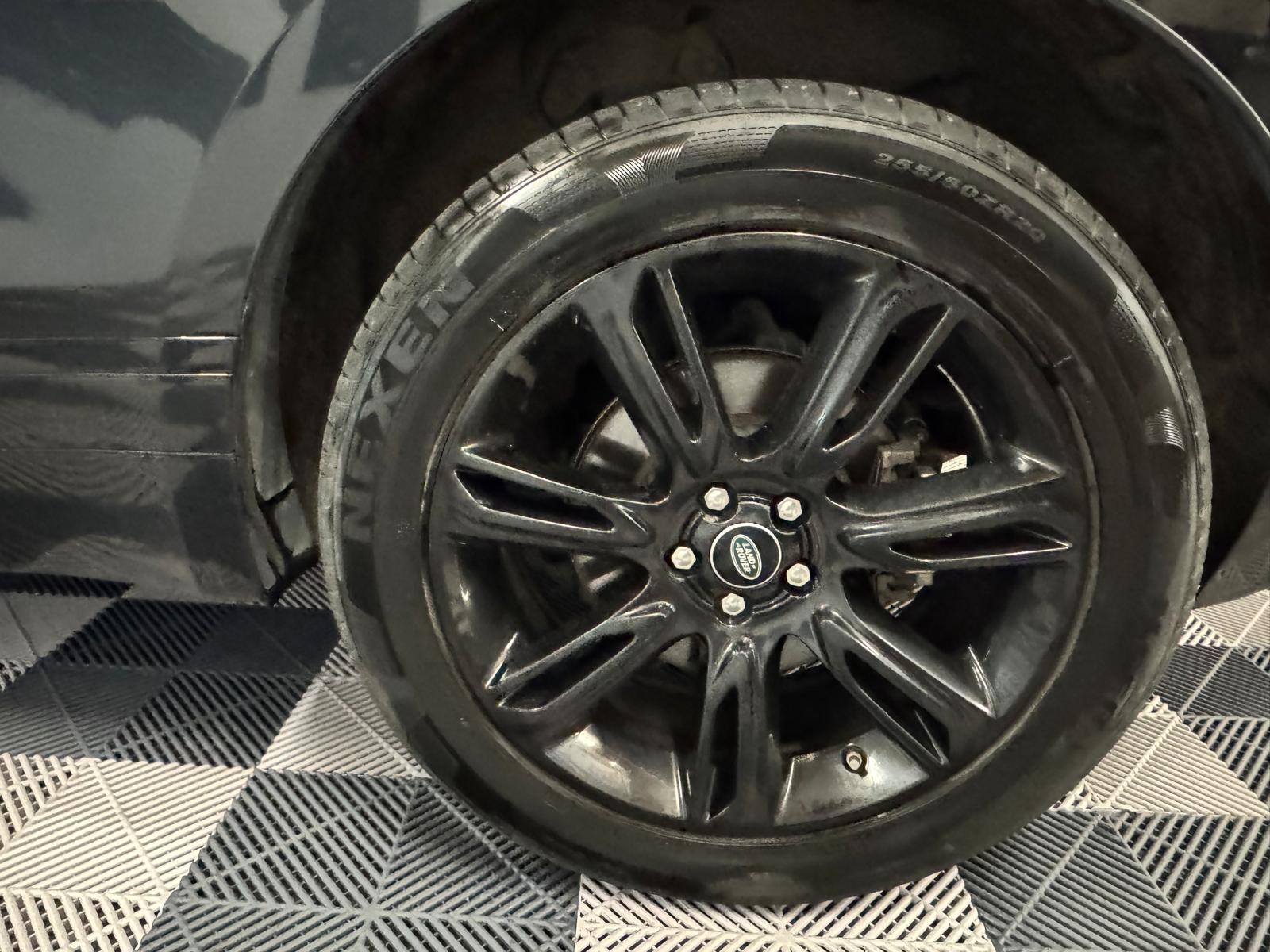 LAND ROVER Range Rover Velar R-Dynamic P 250 SE Automatic-image-30