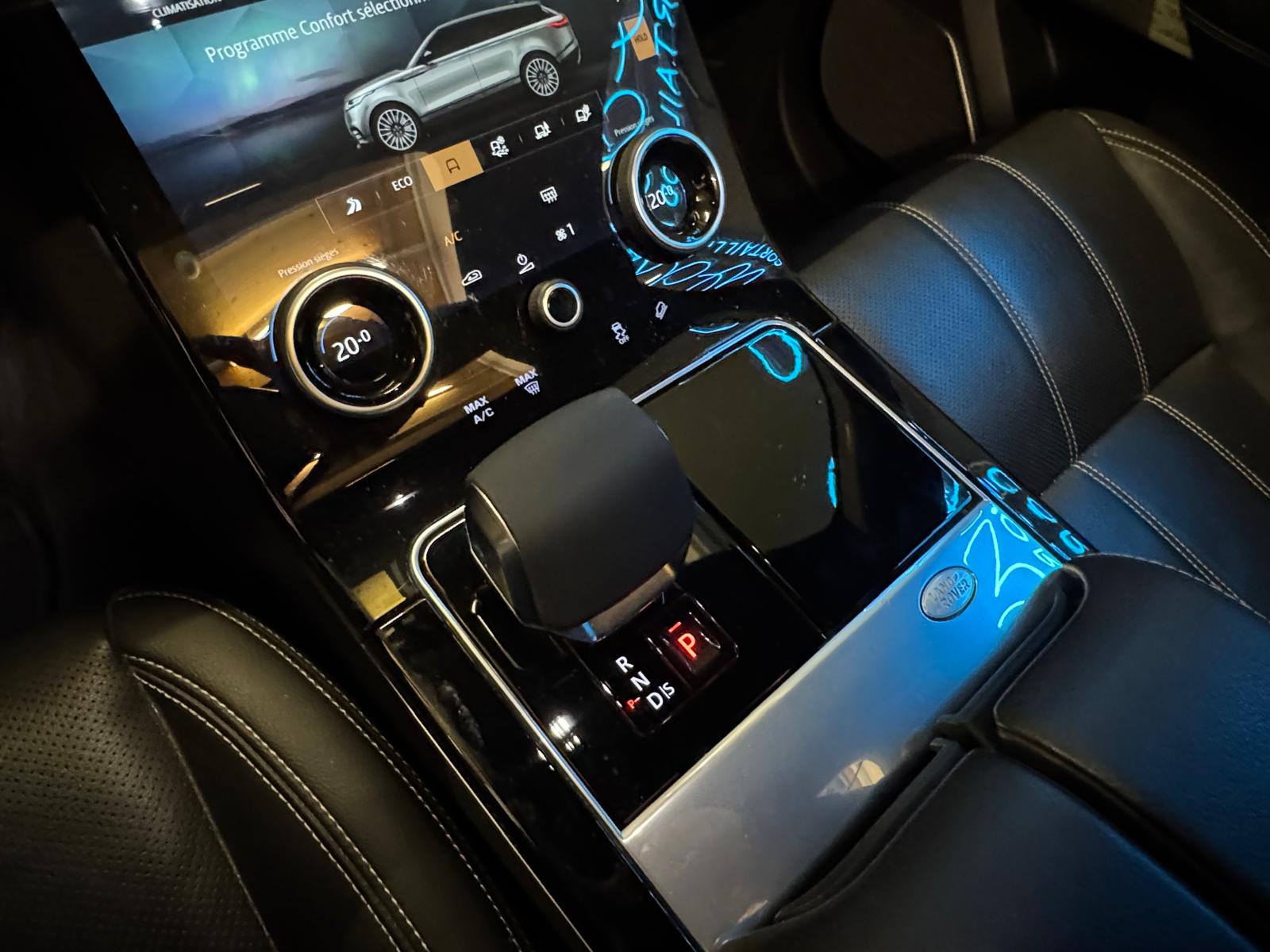LAND ROVER Range Rover Velar R-Dynamic P 250 SE Automatic-image-22