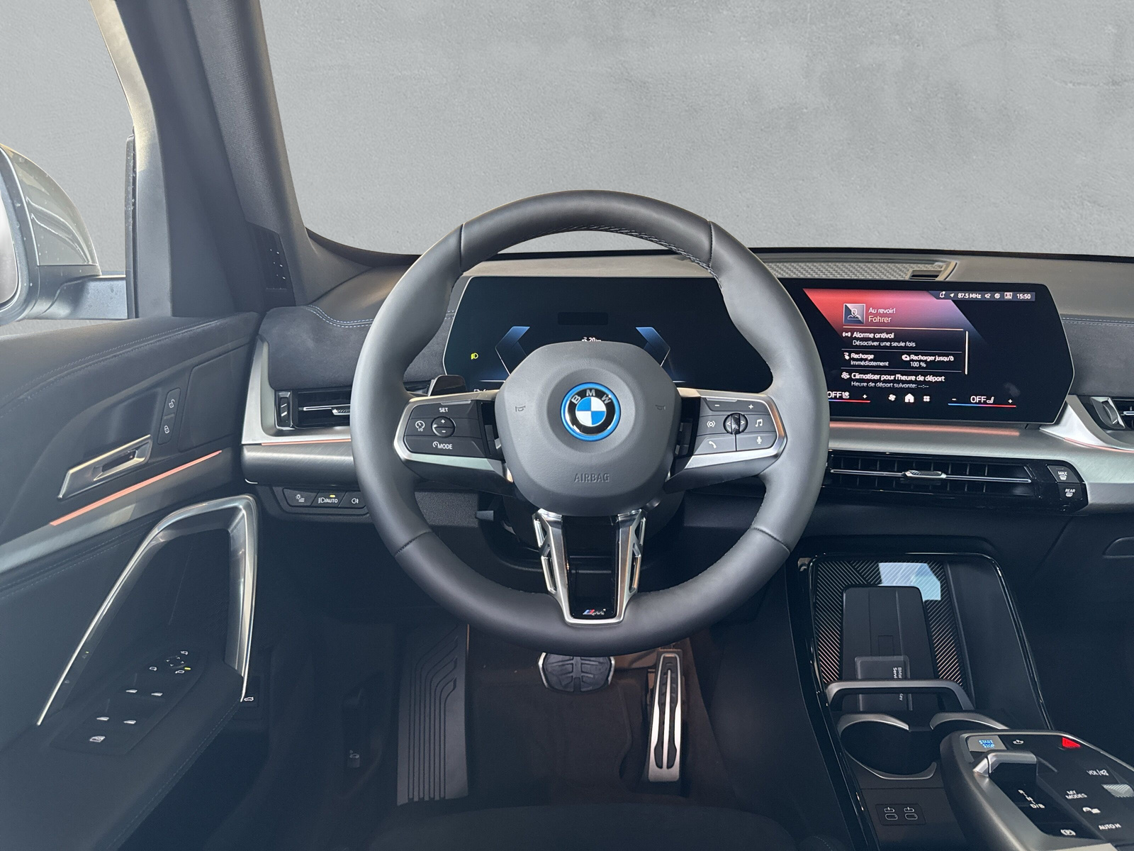 BMW iX1 xDrive 30 M Sport-image-19