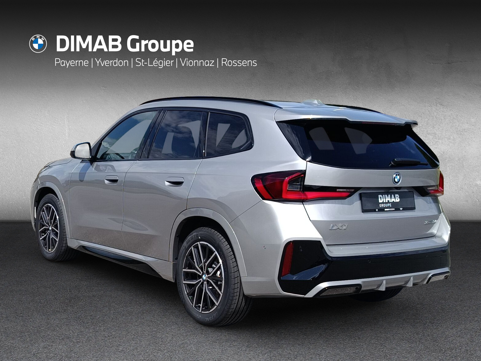 BMW iX1 xDrive 30 M Sport-showroom-element-2