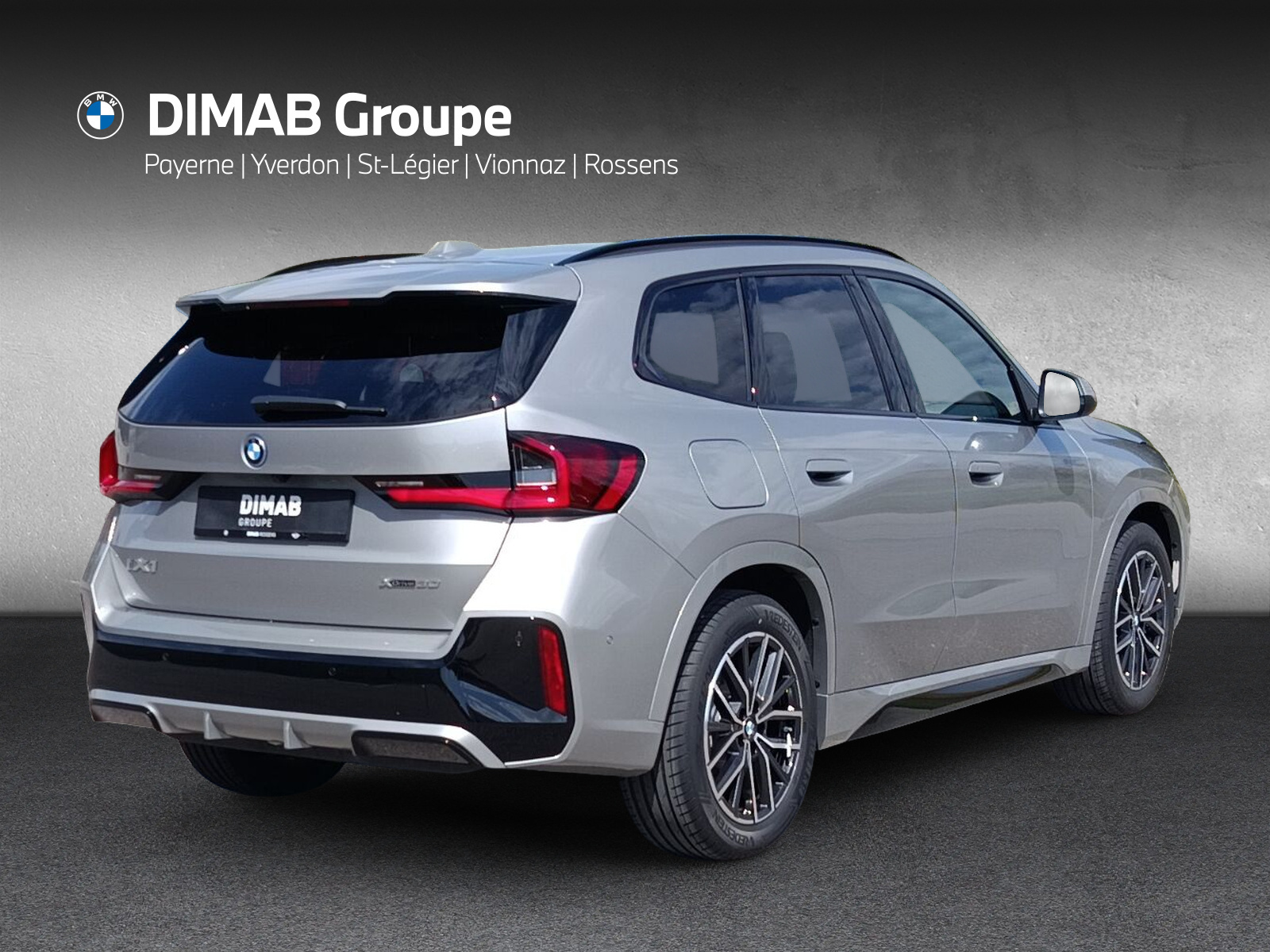 BMW iX1 xDrive 30 M Sport-image-4