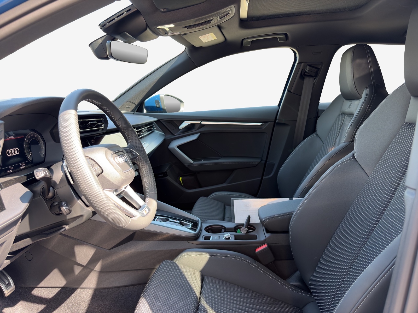 AUDI A3 Sportback TFSI e 200 kW S line Attraction S tronic-image-7