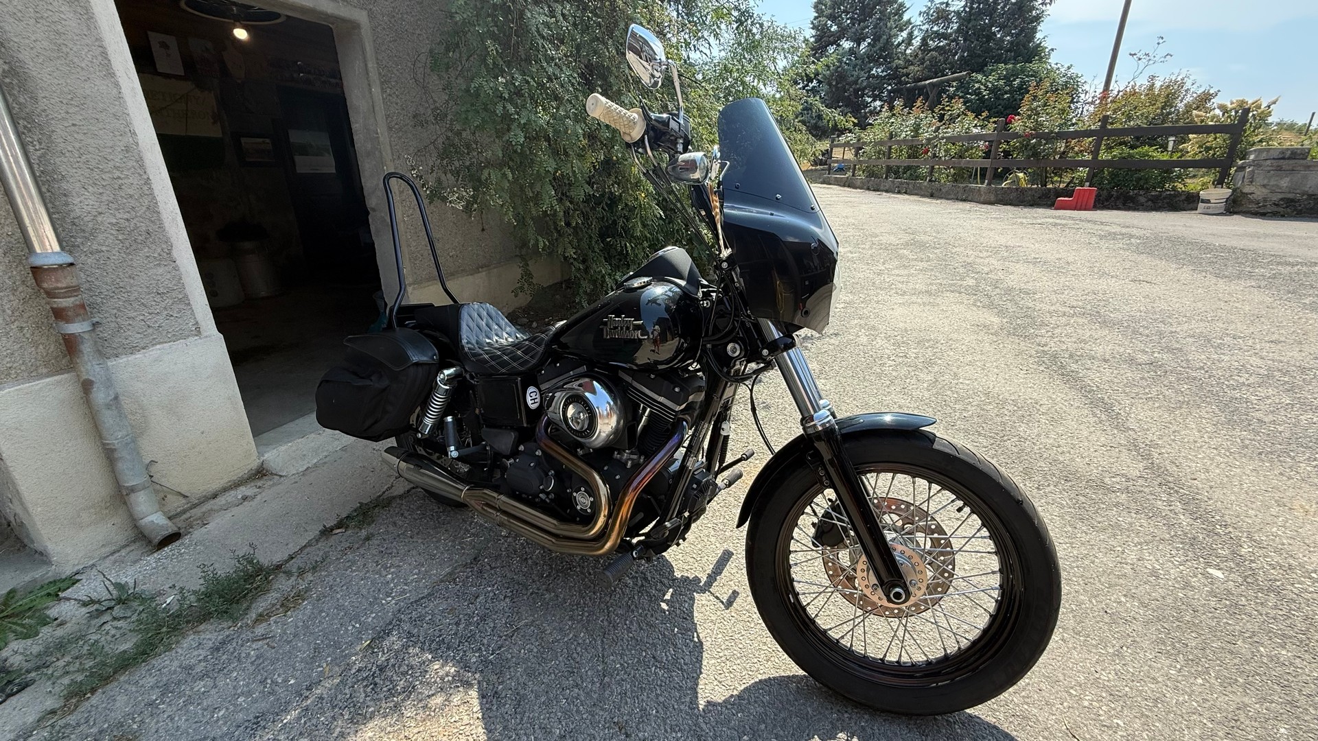 HARLEY-DAVIDSON FXDB Dyna Street Bob ABS-image-1
