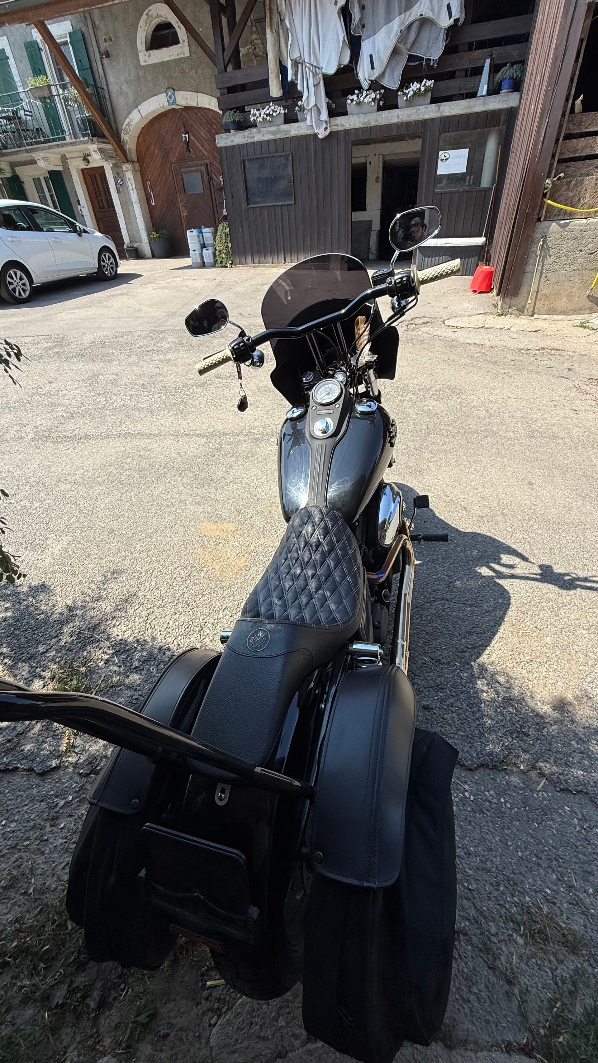 HARLEY-DAVIDSON FXDB Dyna Street Bob ABS-image-2