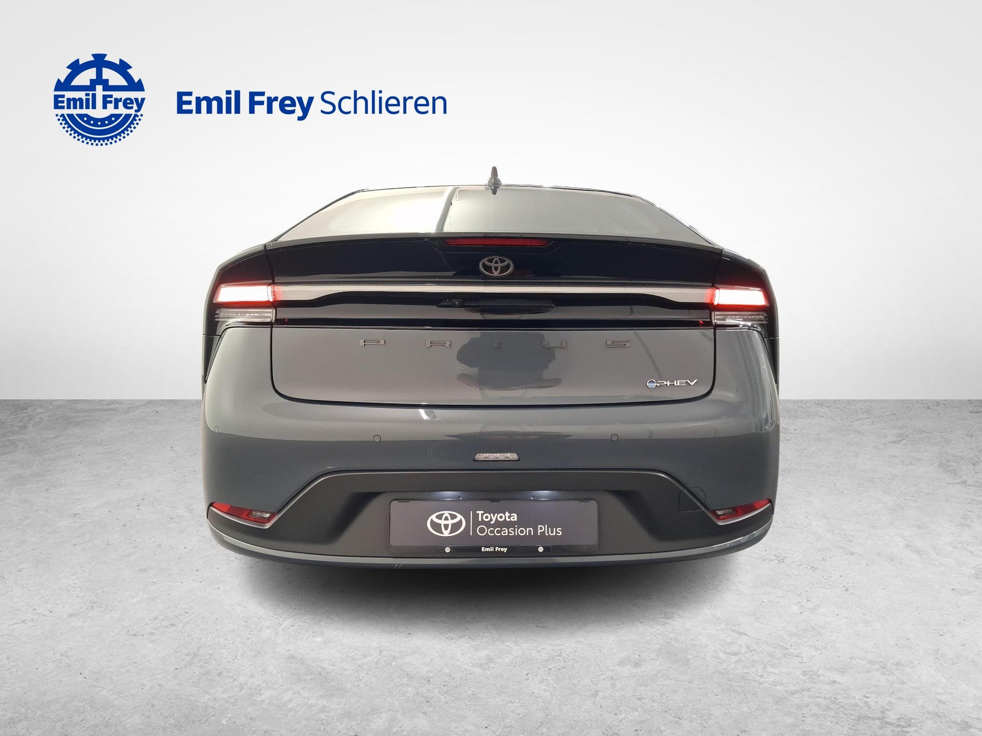 TOYOTA Prius 2.0 Plug-In-Hybrid Trend-showroom-element-3