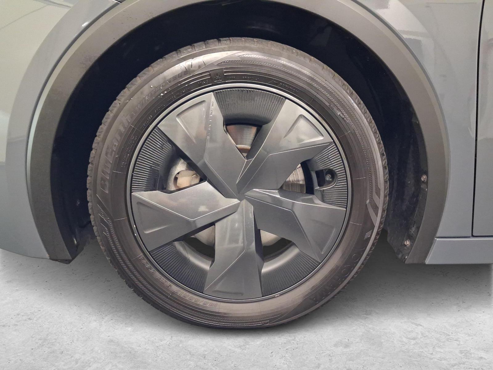 TOYOTA Prius 2.0 Plug-In-Hybrid Trend-image-14