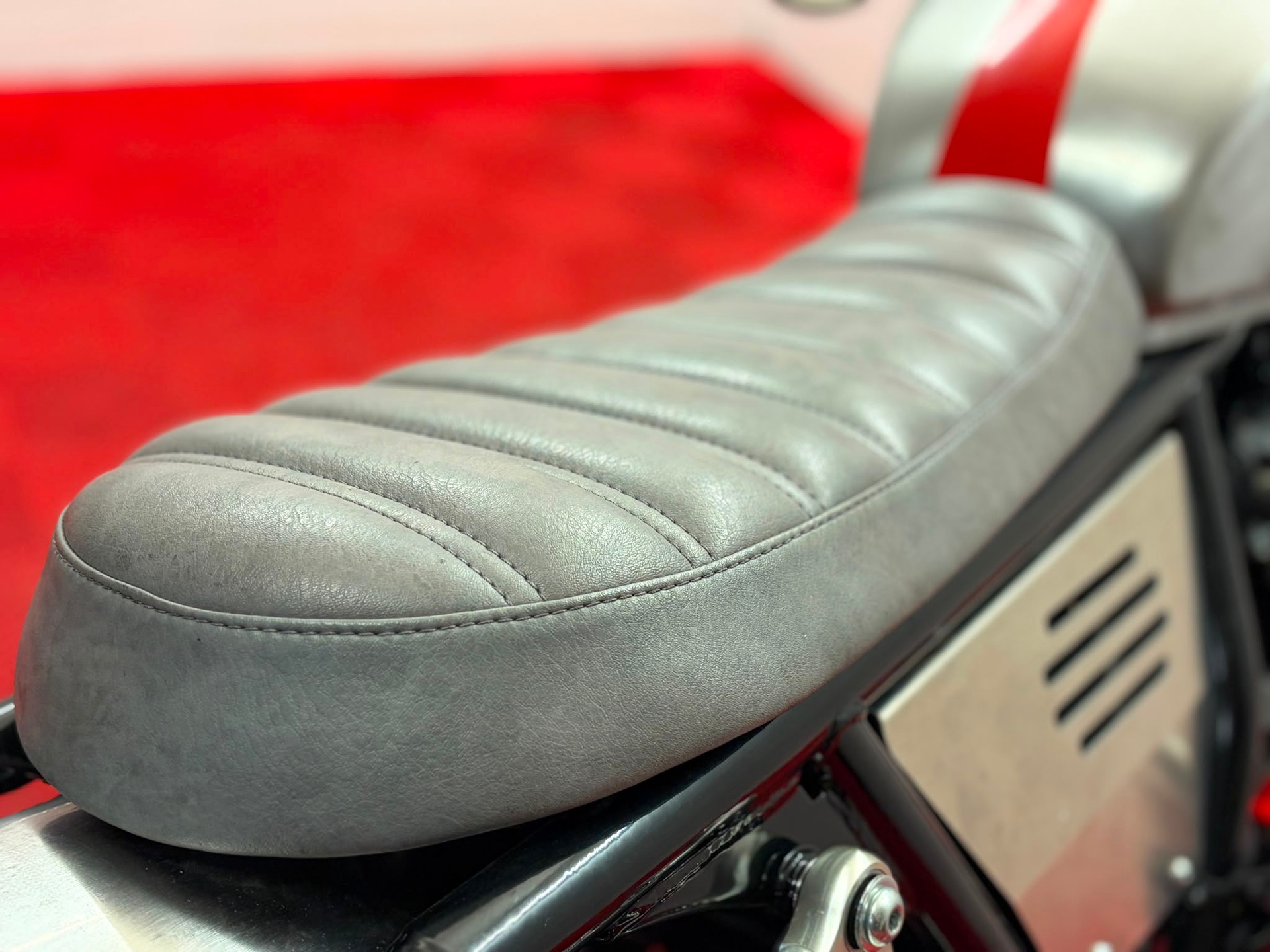 ROYAL ENFIELD Interceptor 650 Standard-image-7