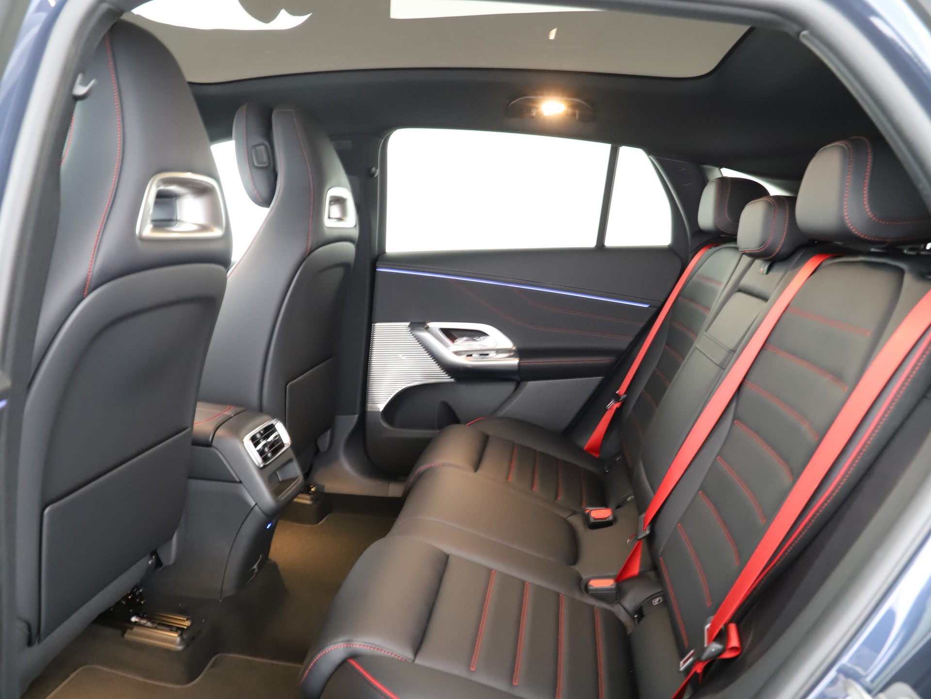 MERCEDES-BENZ GLC 400 4MATIC 94 kWh EQ-image-9