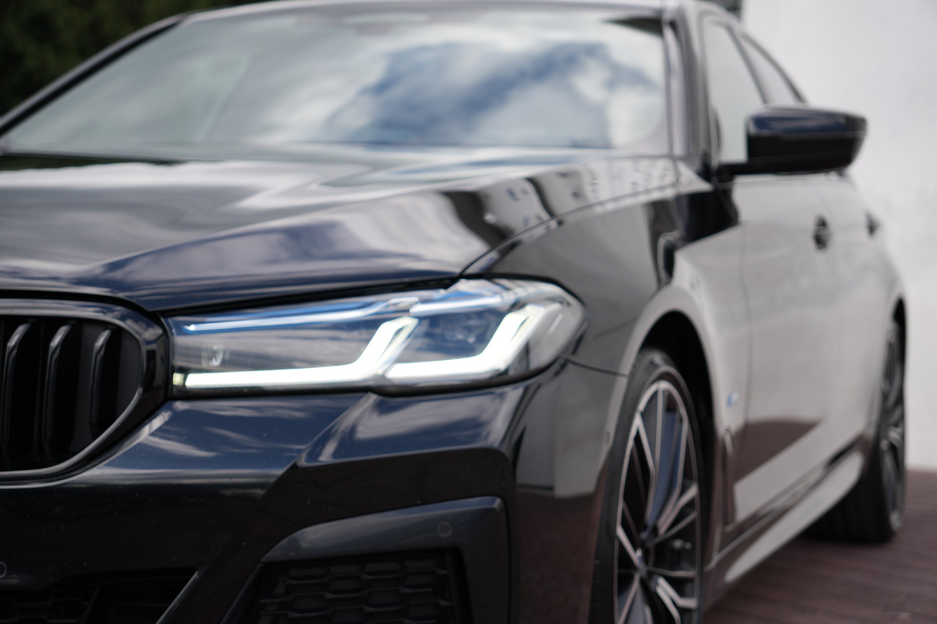 BMW 530i xDrive 48V Pure M Sport Steptronic-image-11