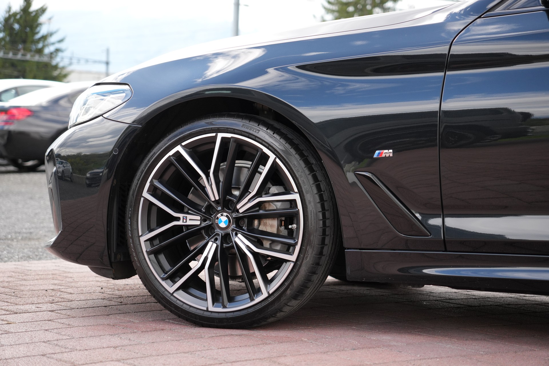 BMW 530i xDrive 48V Pure M Sport Steptronic-image-9