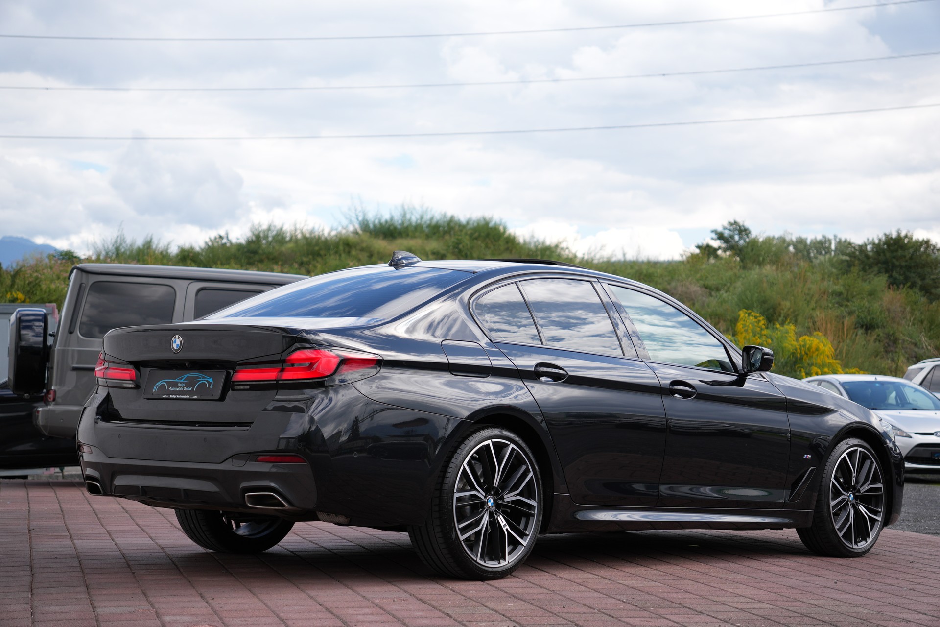BMW 530i xDrive 48V Pure M Sport Steptronic-image-4