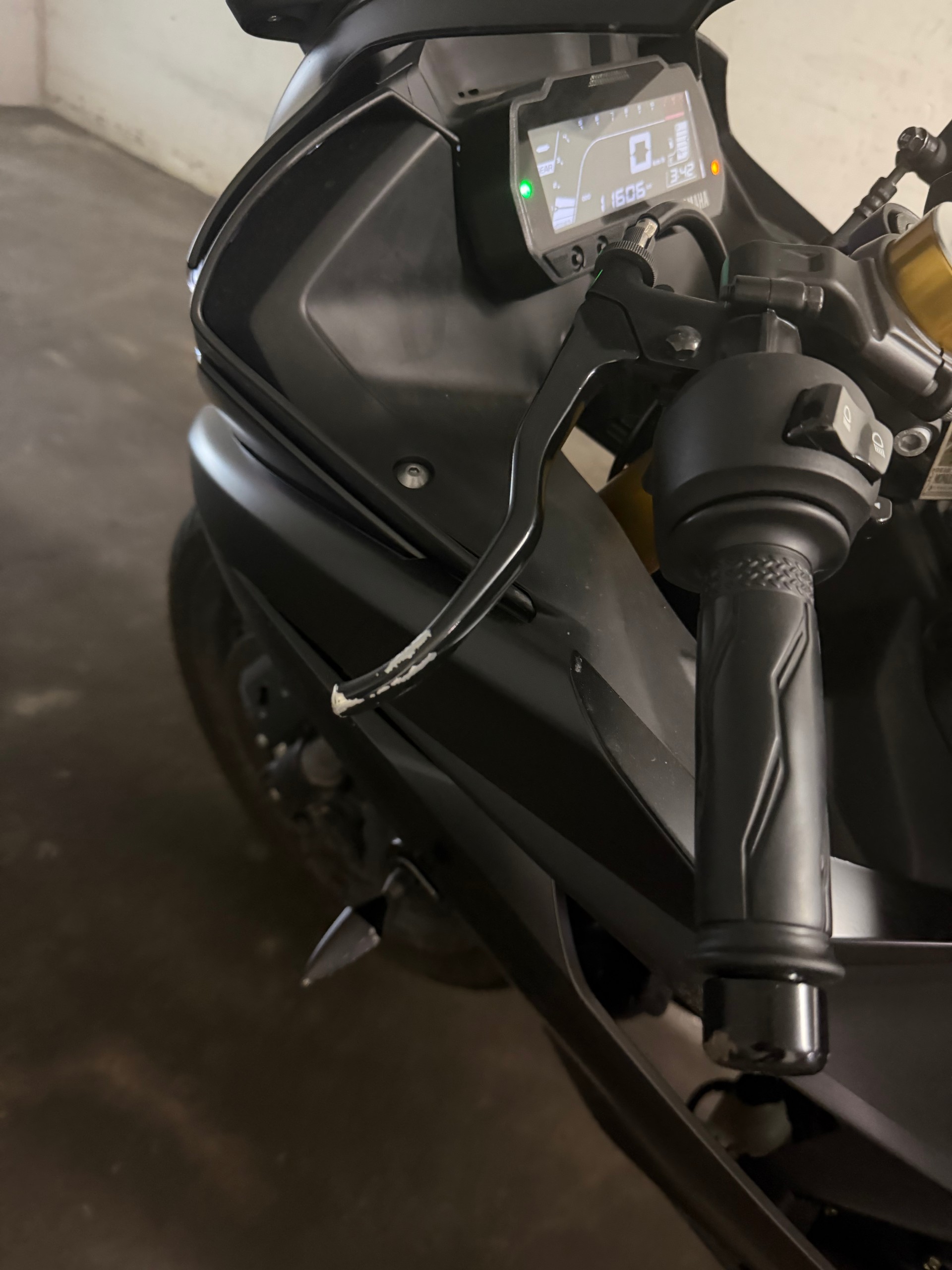 YAMAHA R 125-image-3
