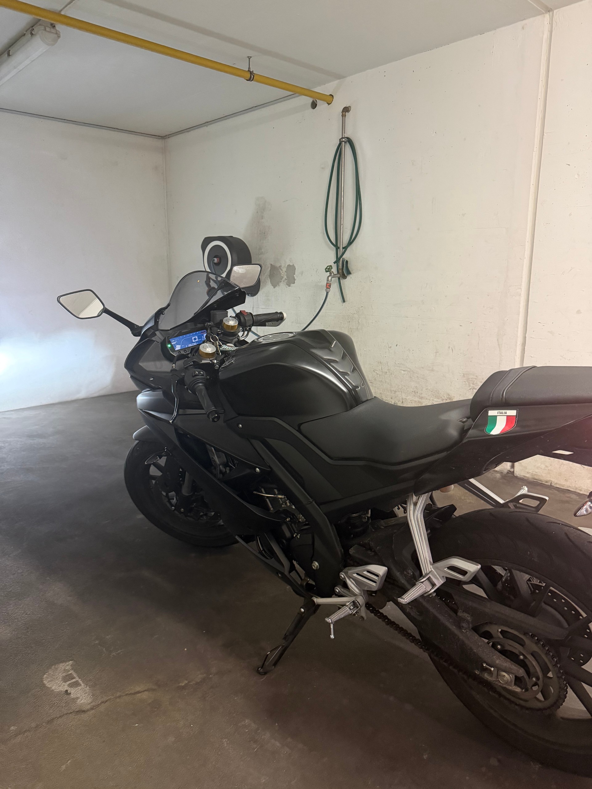 YAMAHA R 125-image-1