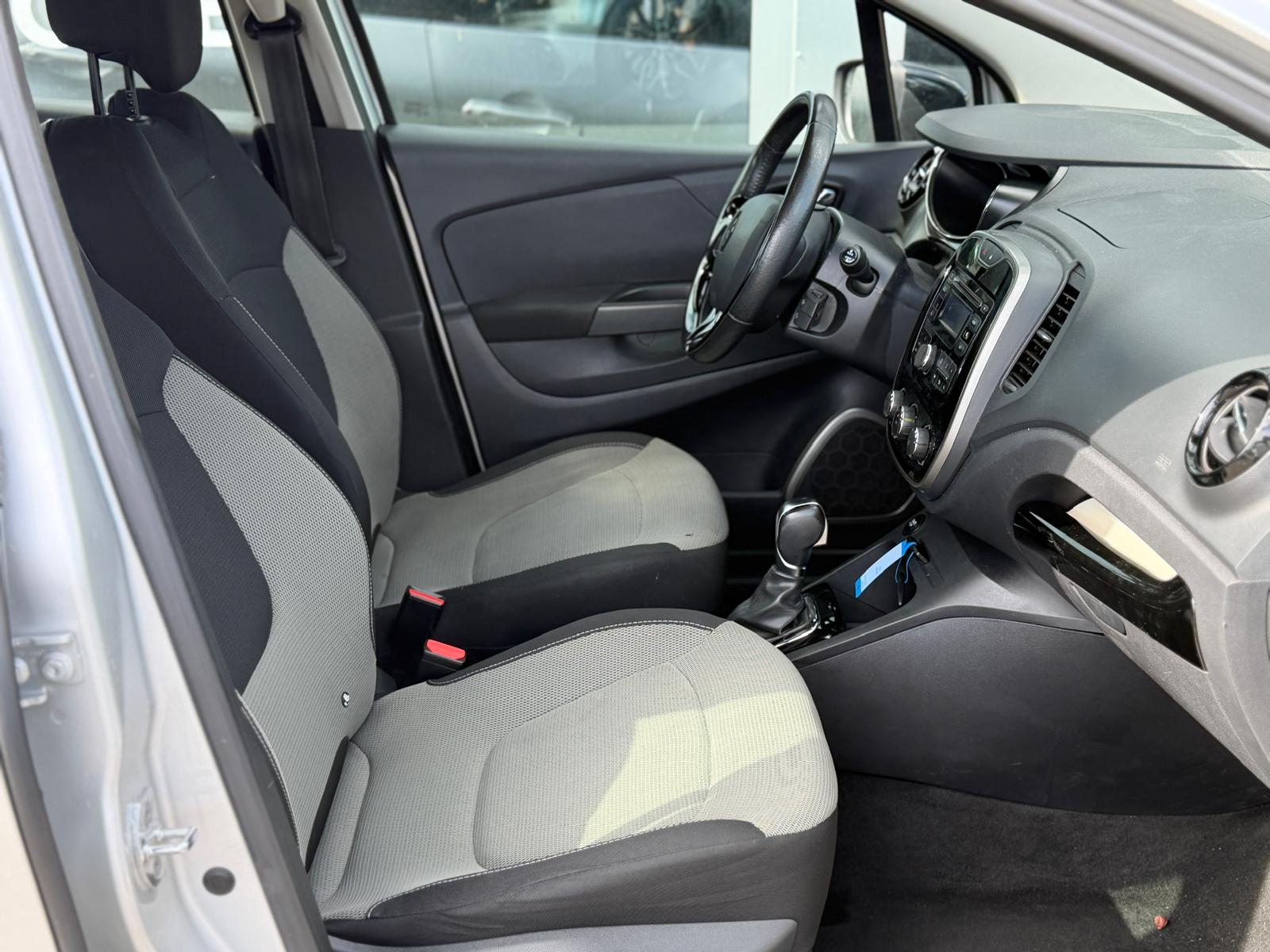 RENAULT Captur 0.9 12V Dynamique-image-10