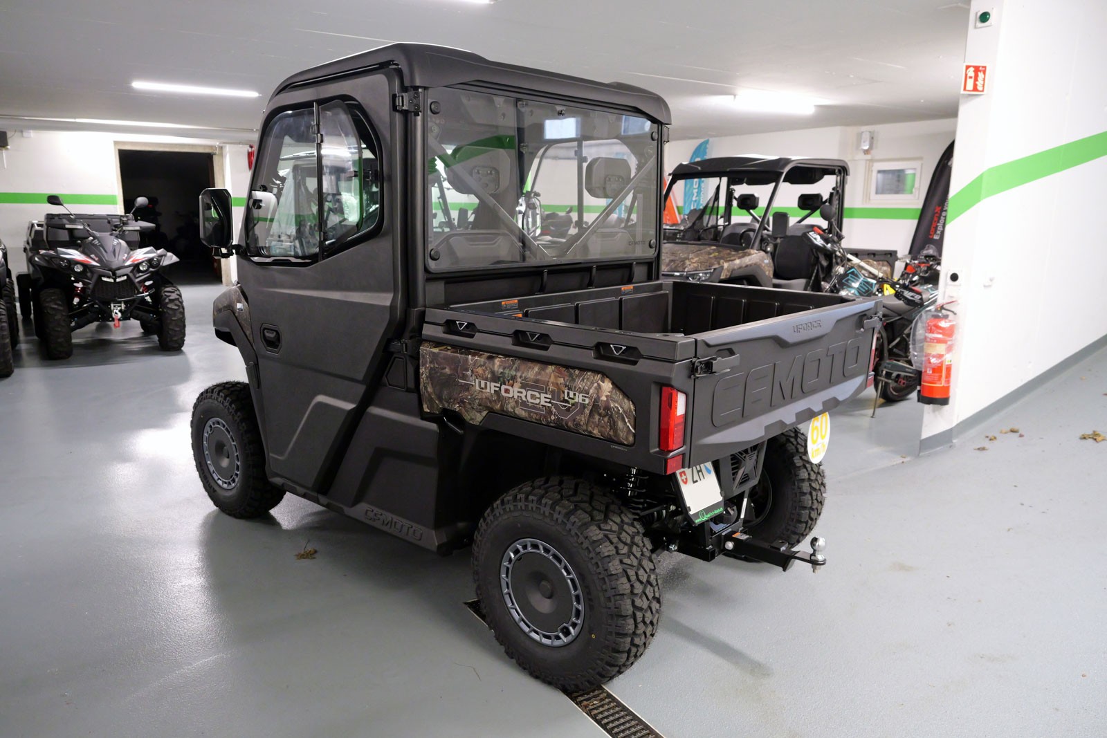 CF MOTO UForce U6 EV-image-4
