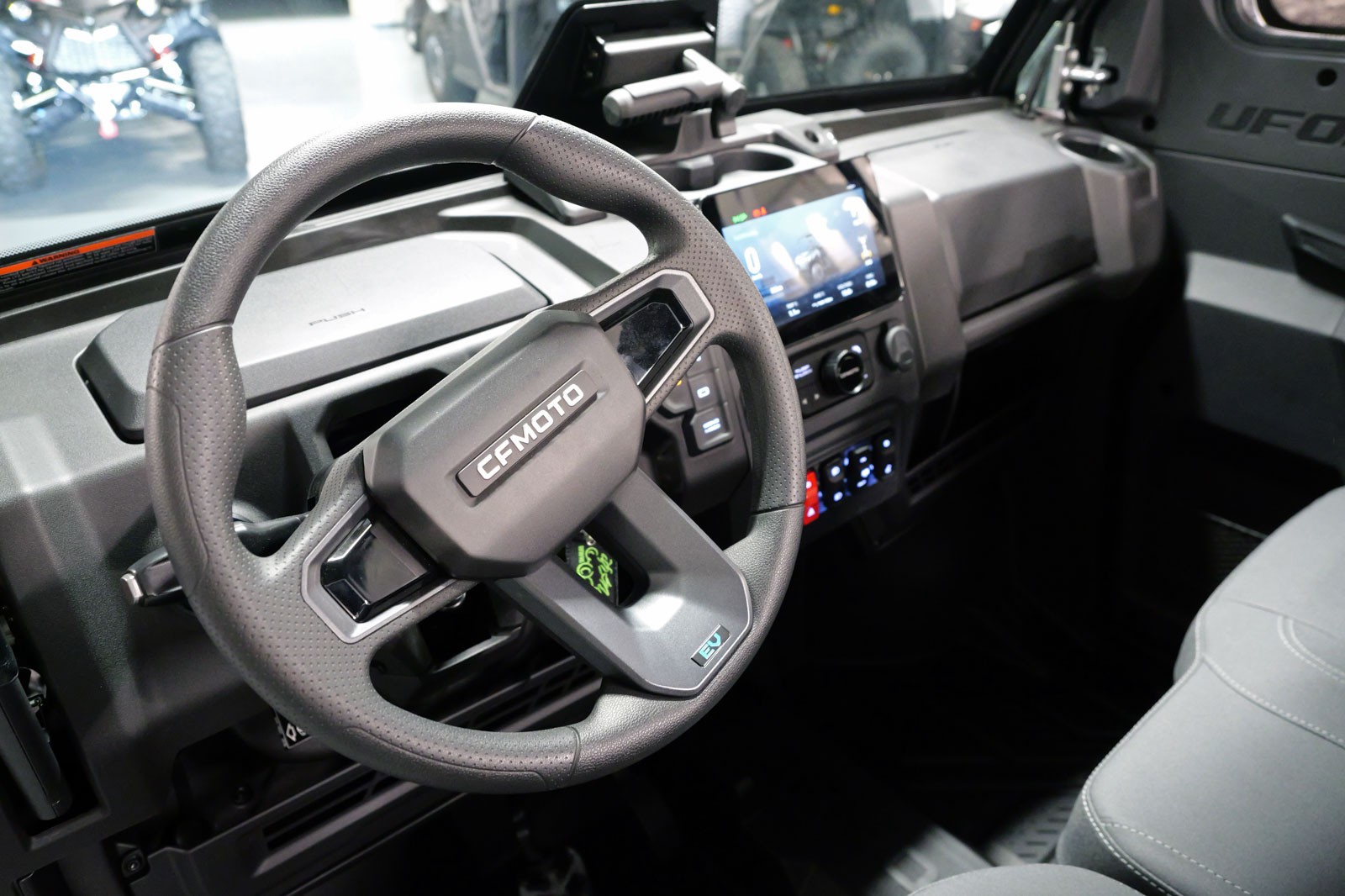CF MOTO UForce U6 EV-image-9