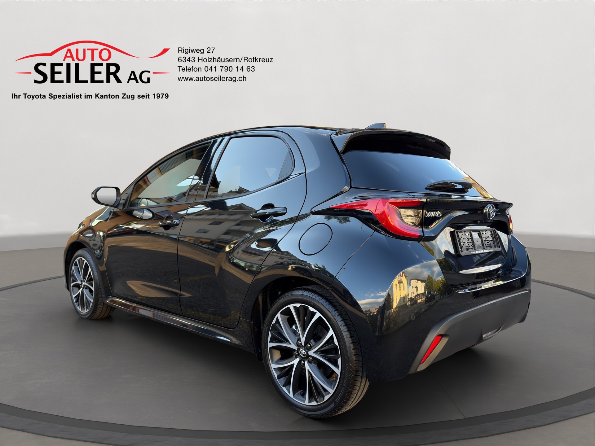TOYOTA Yaris 1.5 Trend e-CVT-showroom-element-2