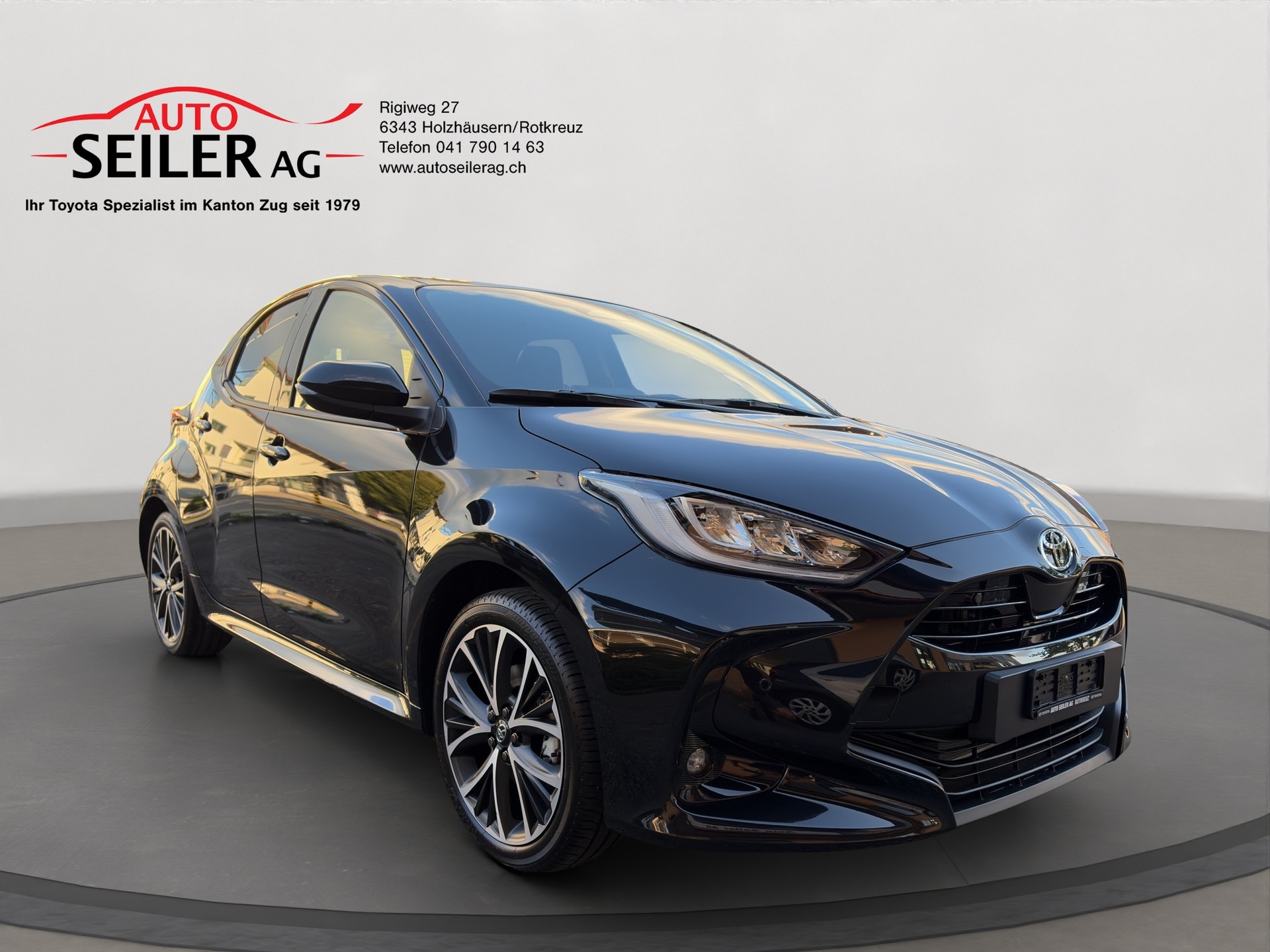 TOYOTA Yaris 1.5 Trend e-CVT-showroom-element-1