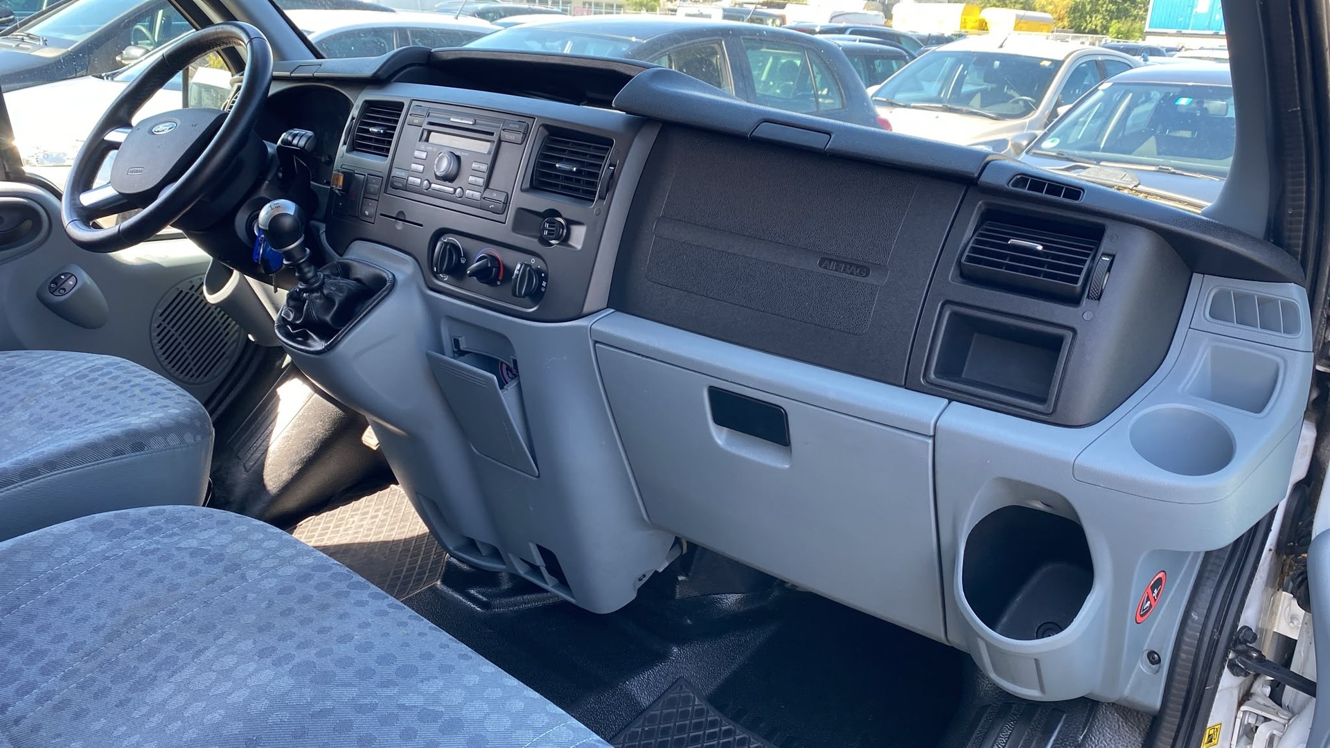 FORD Transit 300S Level 3-image-8