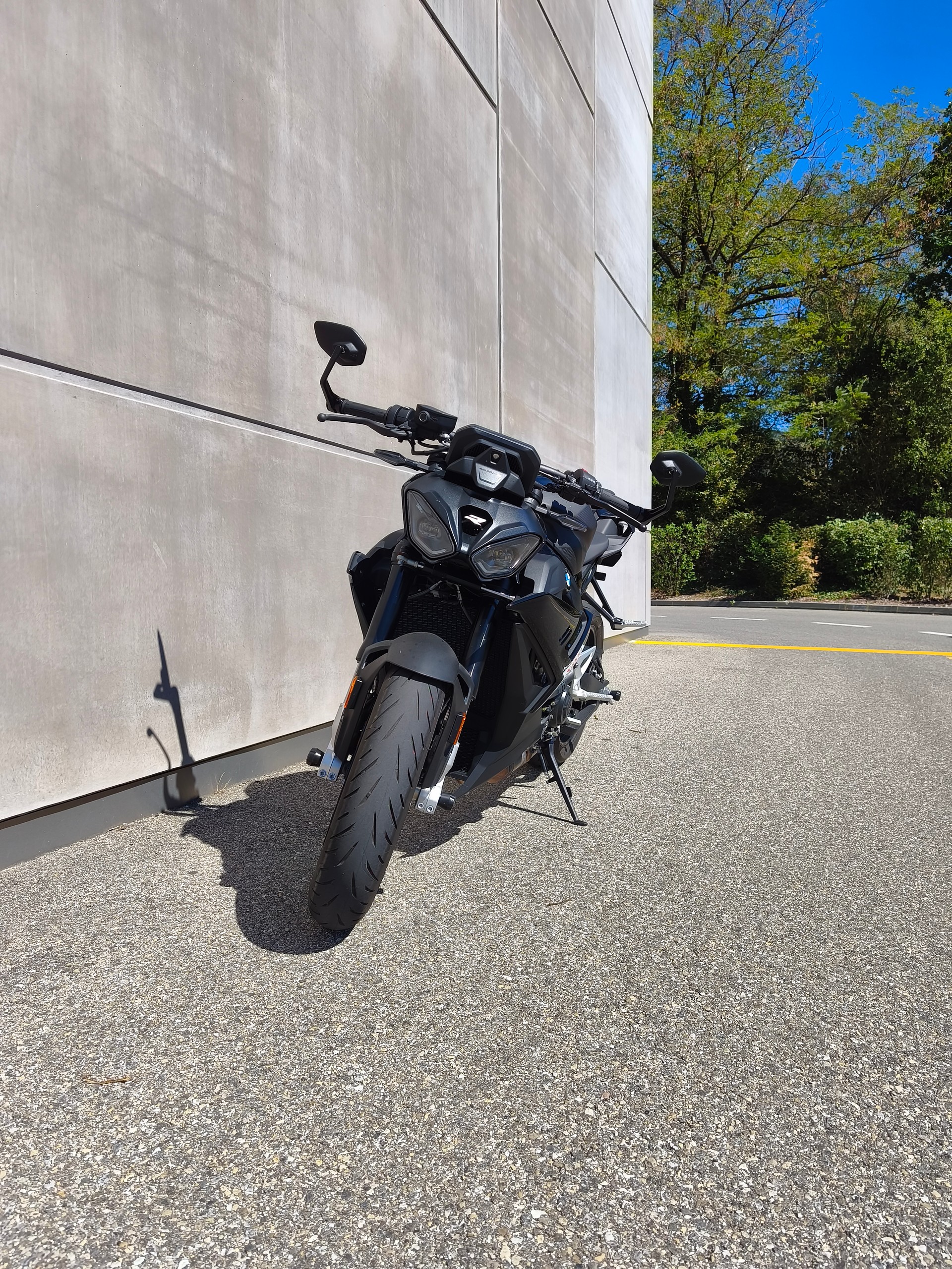 BMW S 1000 R-image-1