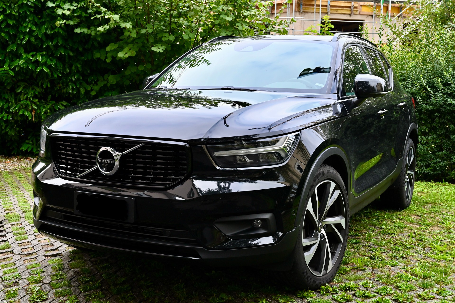 VOLVO 2.0 T5 R-Design AWD