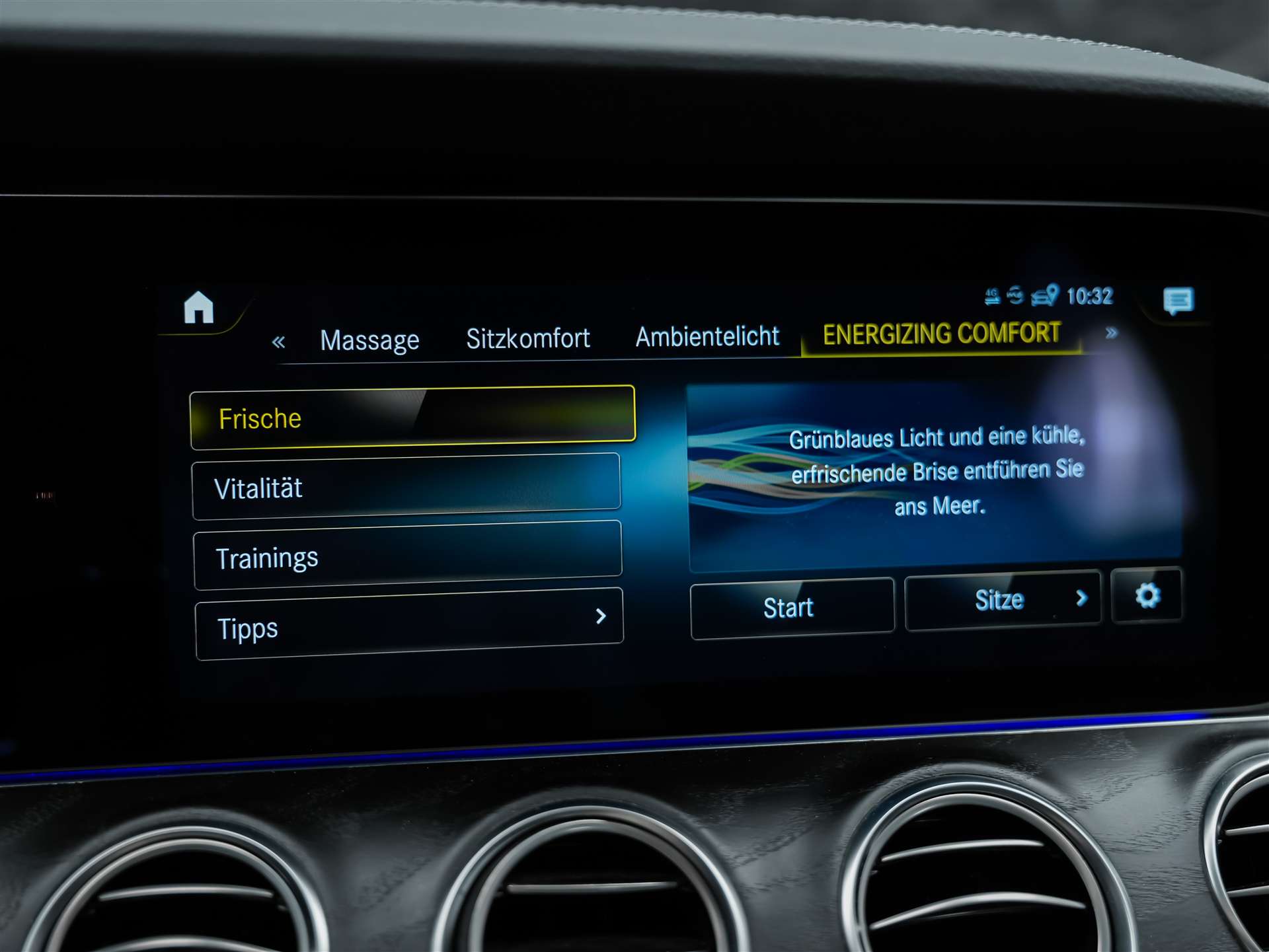 MERCEDES-BENZ E 220 d AMG Line 4Matic 9G-Tronic Panorama*Sitzbelüftung*Lenkradheizung*Burmester*-image-37