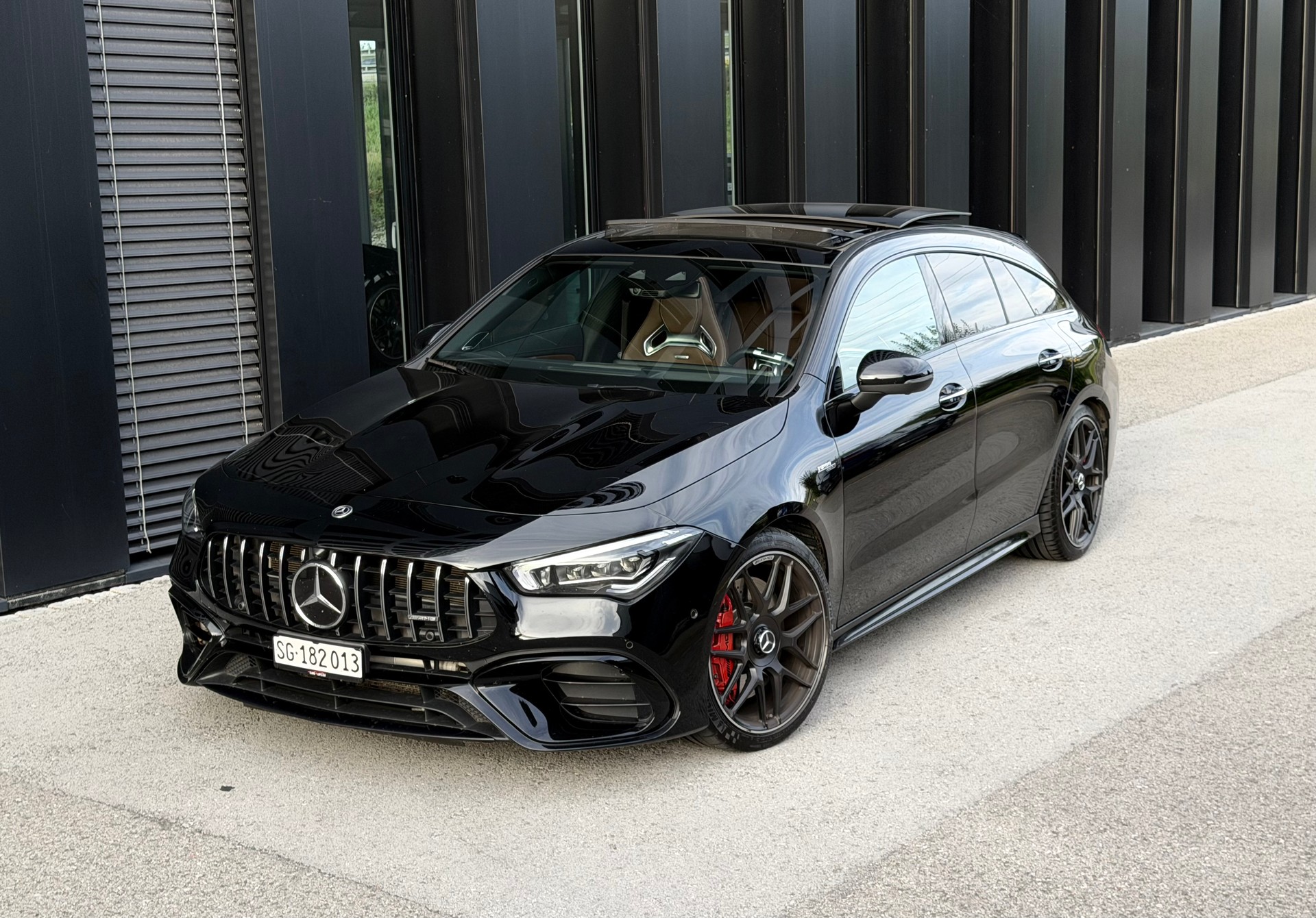 MERCEDES-BENZ CLA Shooting Brake 45 S AMG♦️1.Hand*CH Fahrzeug*Topausstattung♦️