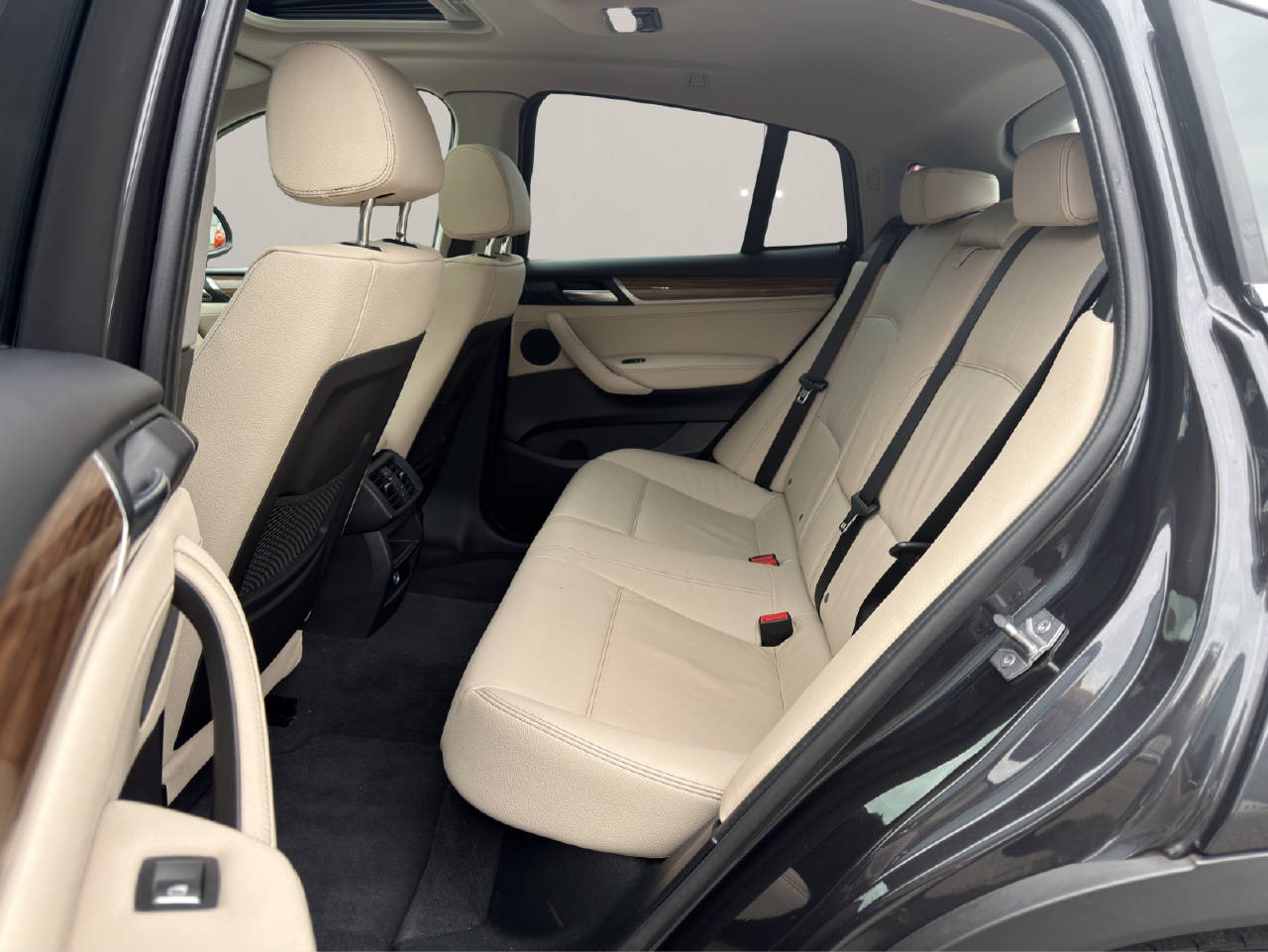 BMW X4 F26 28i xDrive SAG-image-10