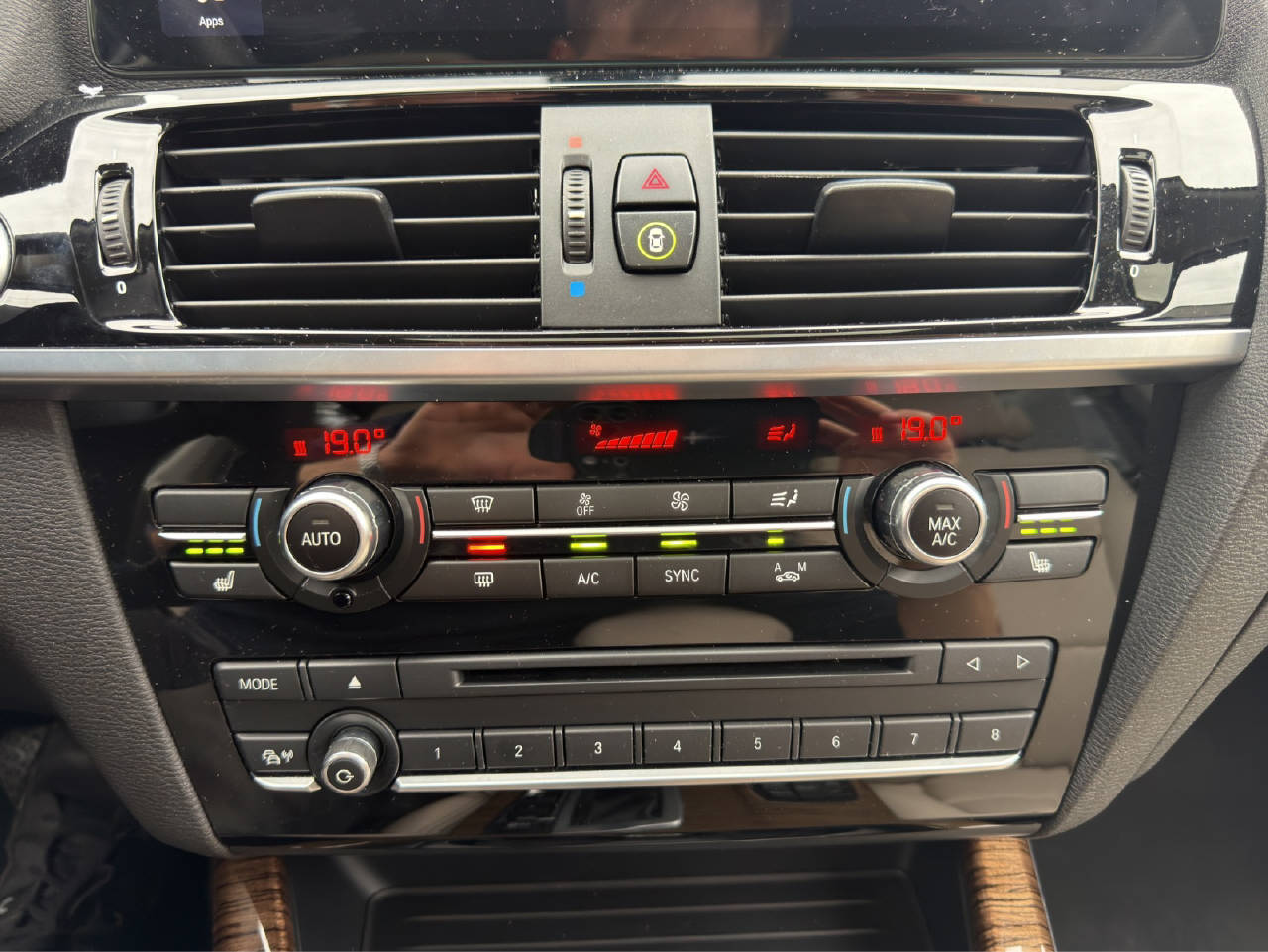 BMW X4 F26 28i xDrive SAG-image-15