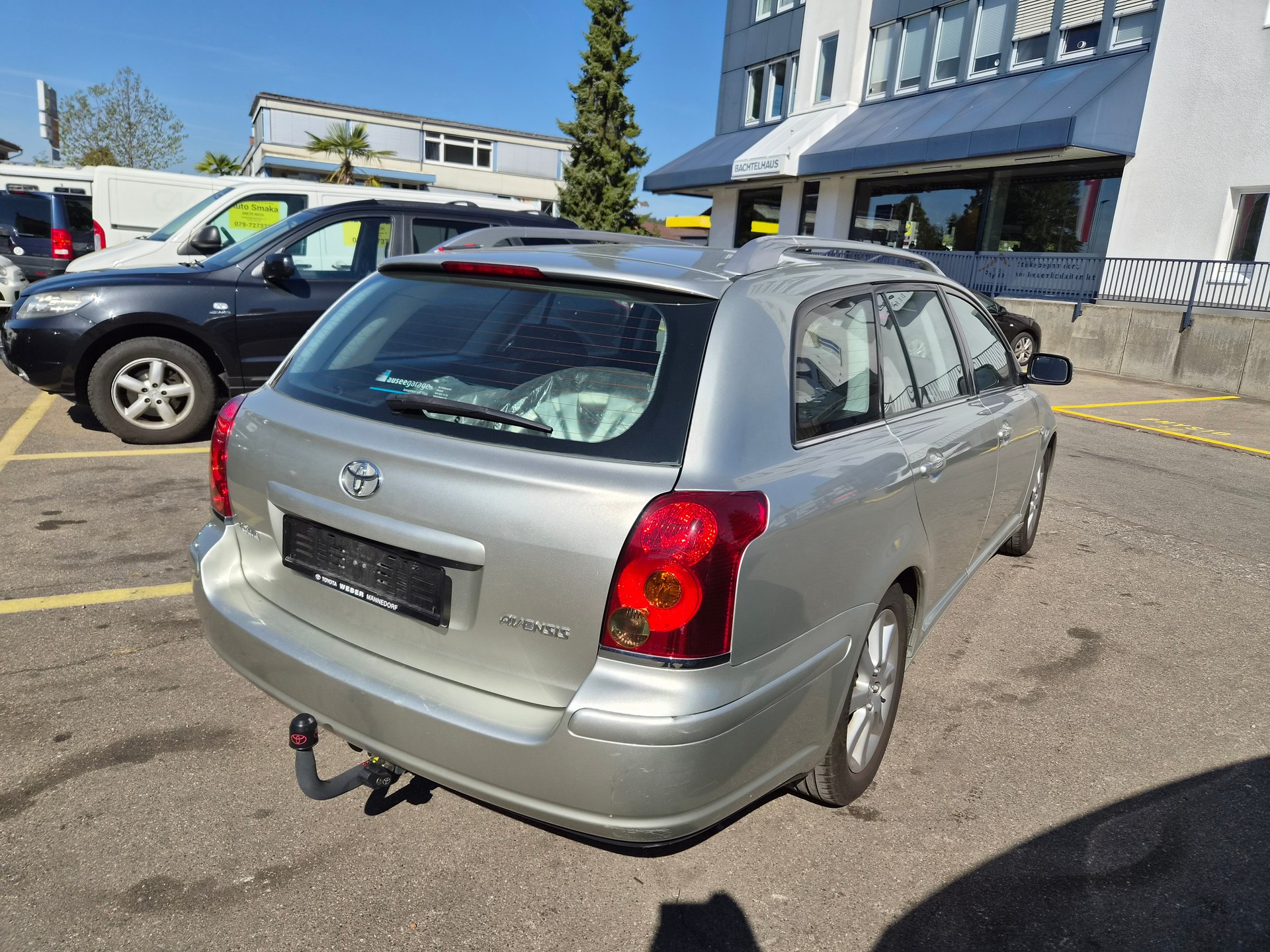 TOYOTA Avensis 2.0 D4 VVT-i Linea Sol Sportswagon-showroom-element-2