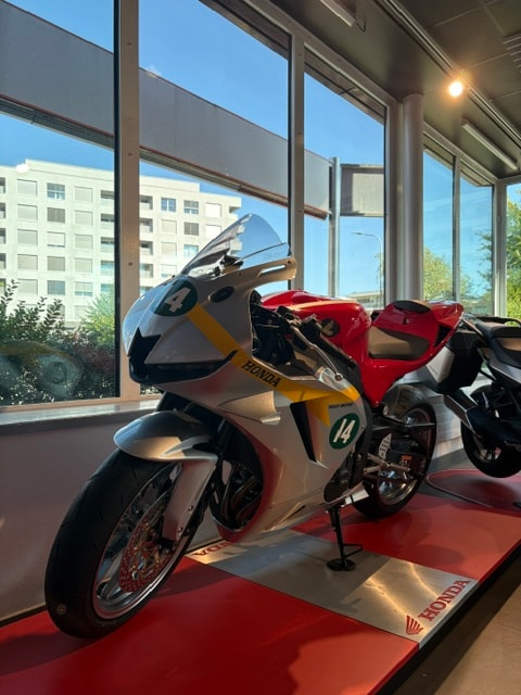 HONDA CBR 600 RR-image-0
