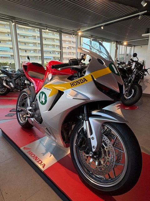 HONDA CBR 600 RR-image-5